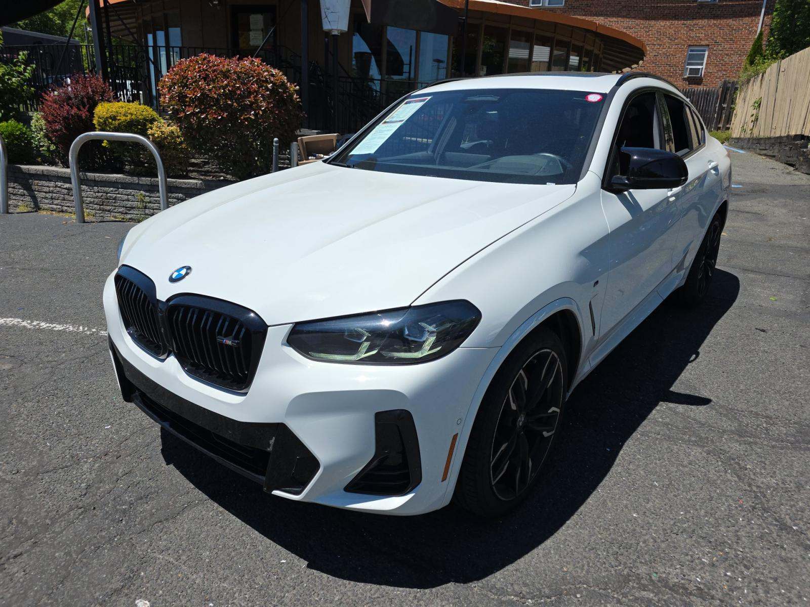 2025 BMW X4 M40i AWD