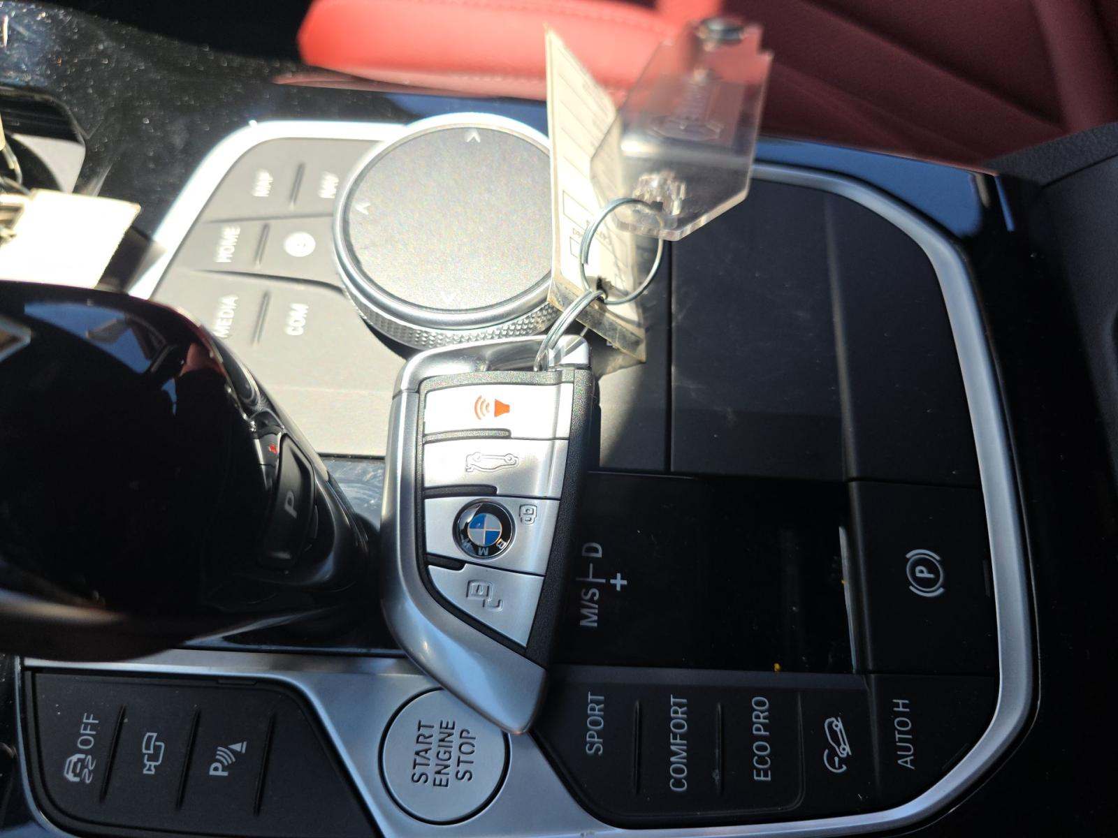 2025 BMW X4 M40i AWD