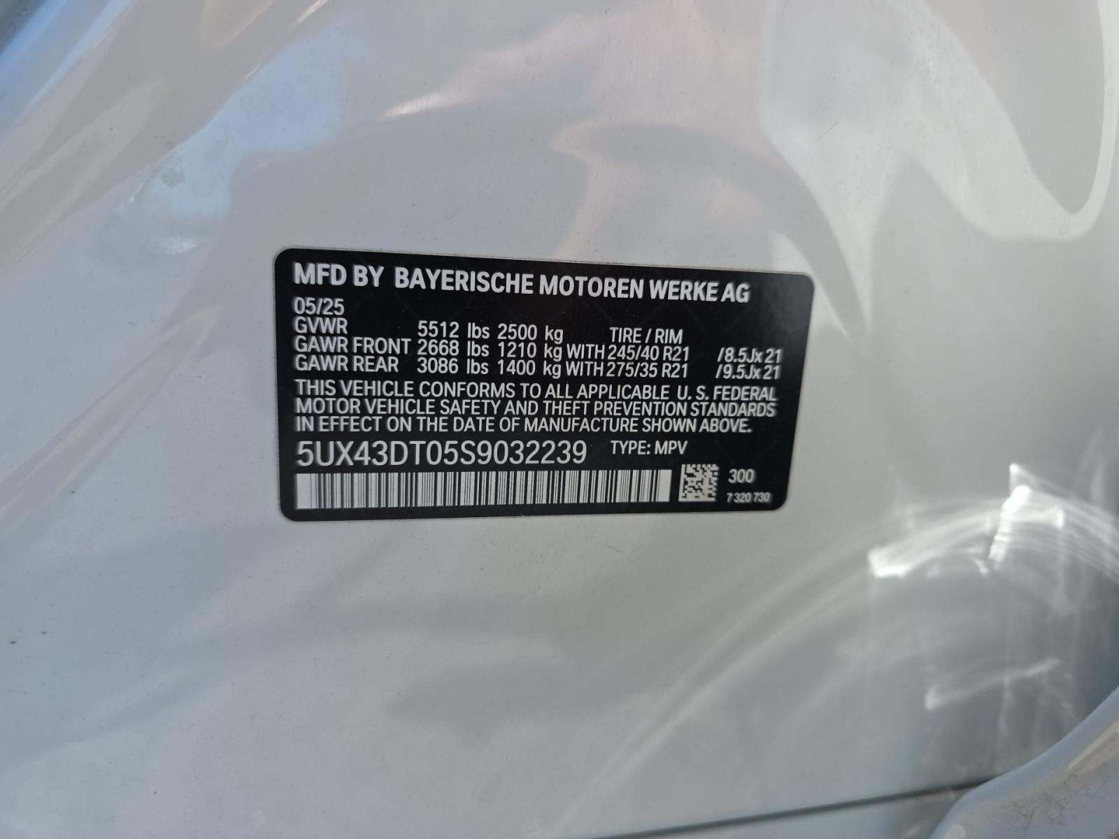 2025 BMW X4 M40i AWD