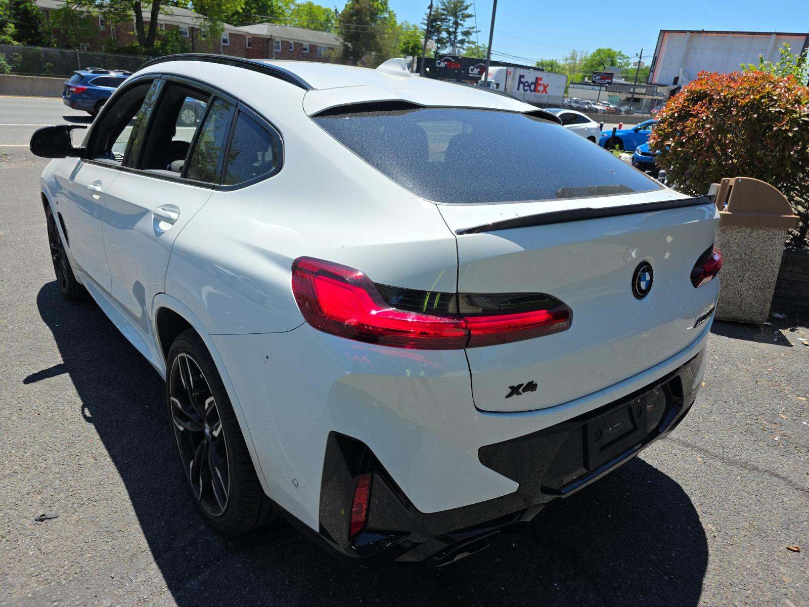 2025 BMW X4 M40i AWD