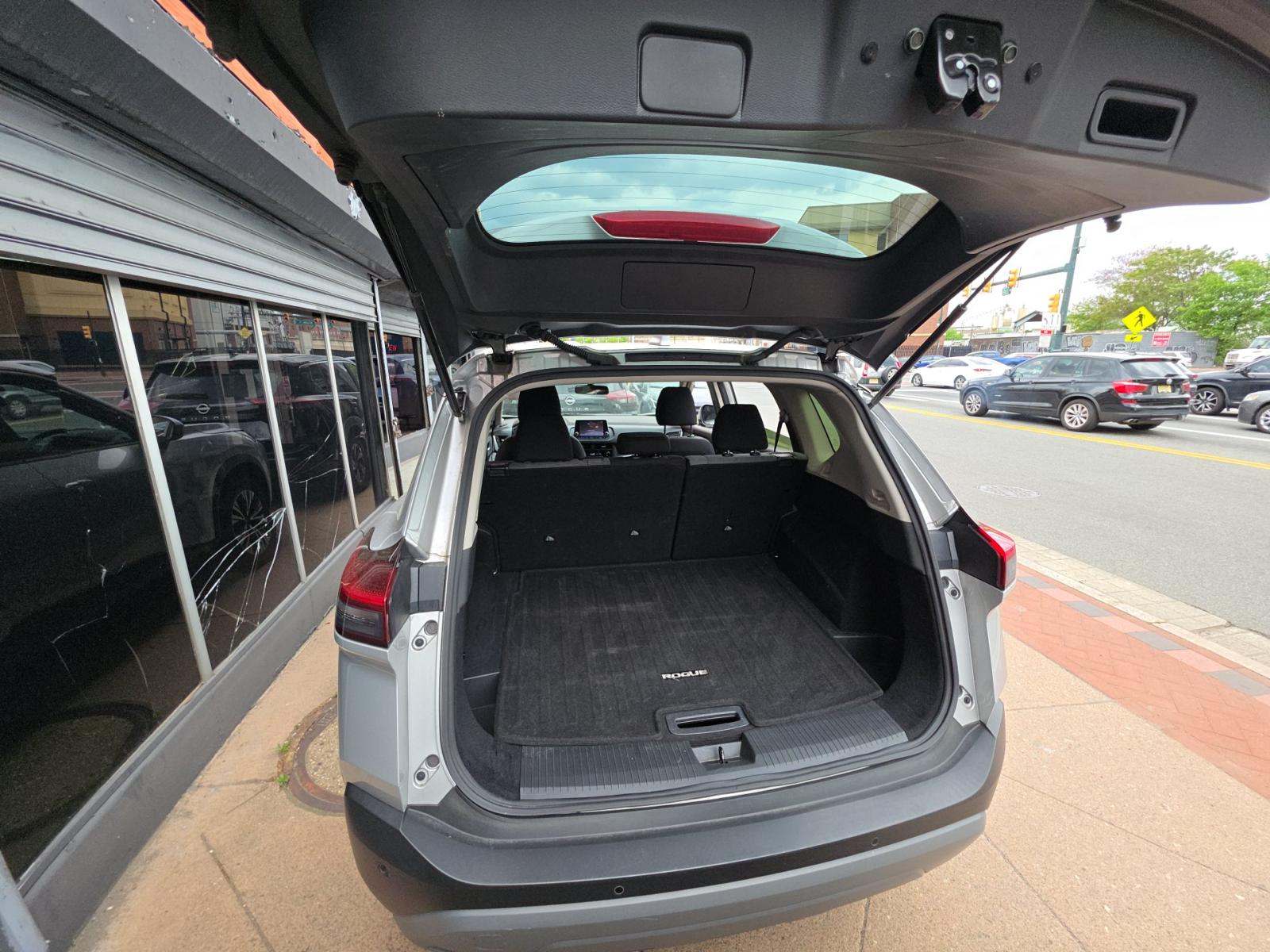 2023 Nissan Rogue SV AWD