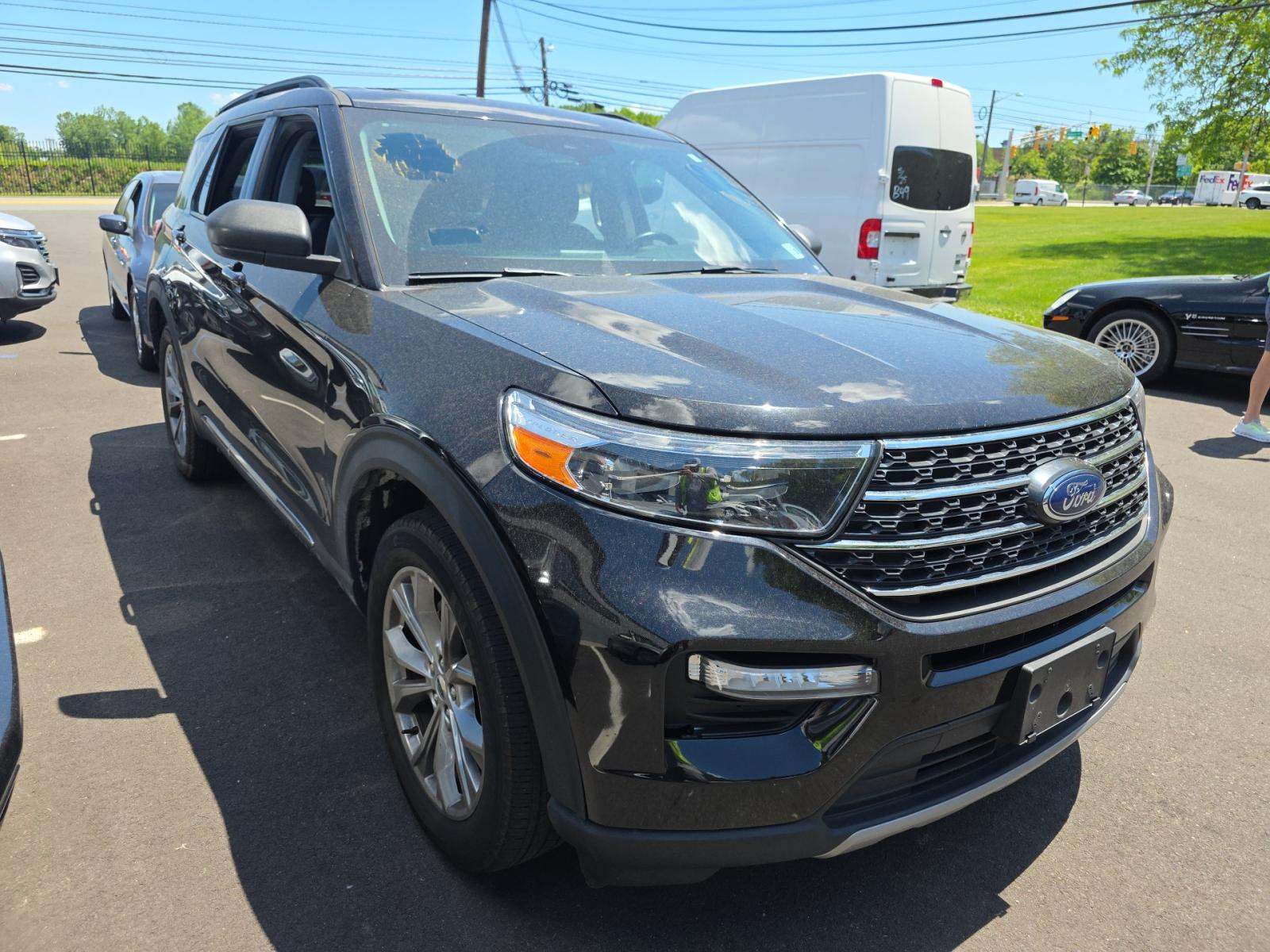 FORD EXPLORER - 4