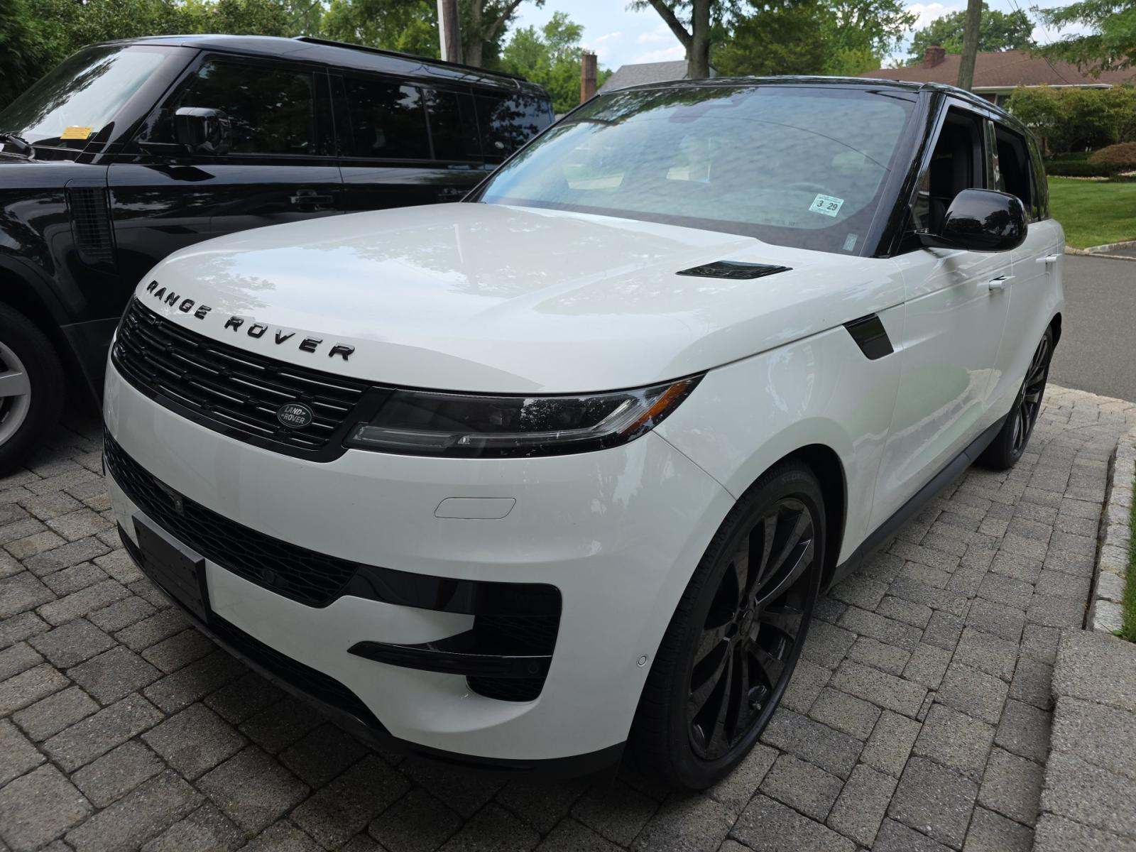 2024 Land Rover Range Rover Sport SE AWD