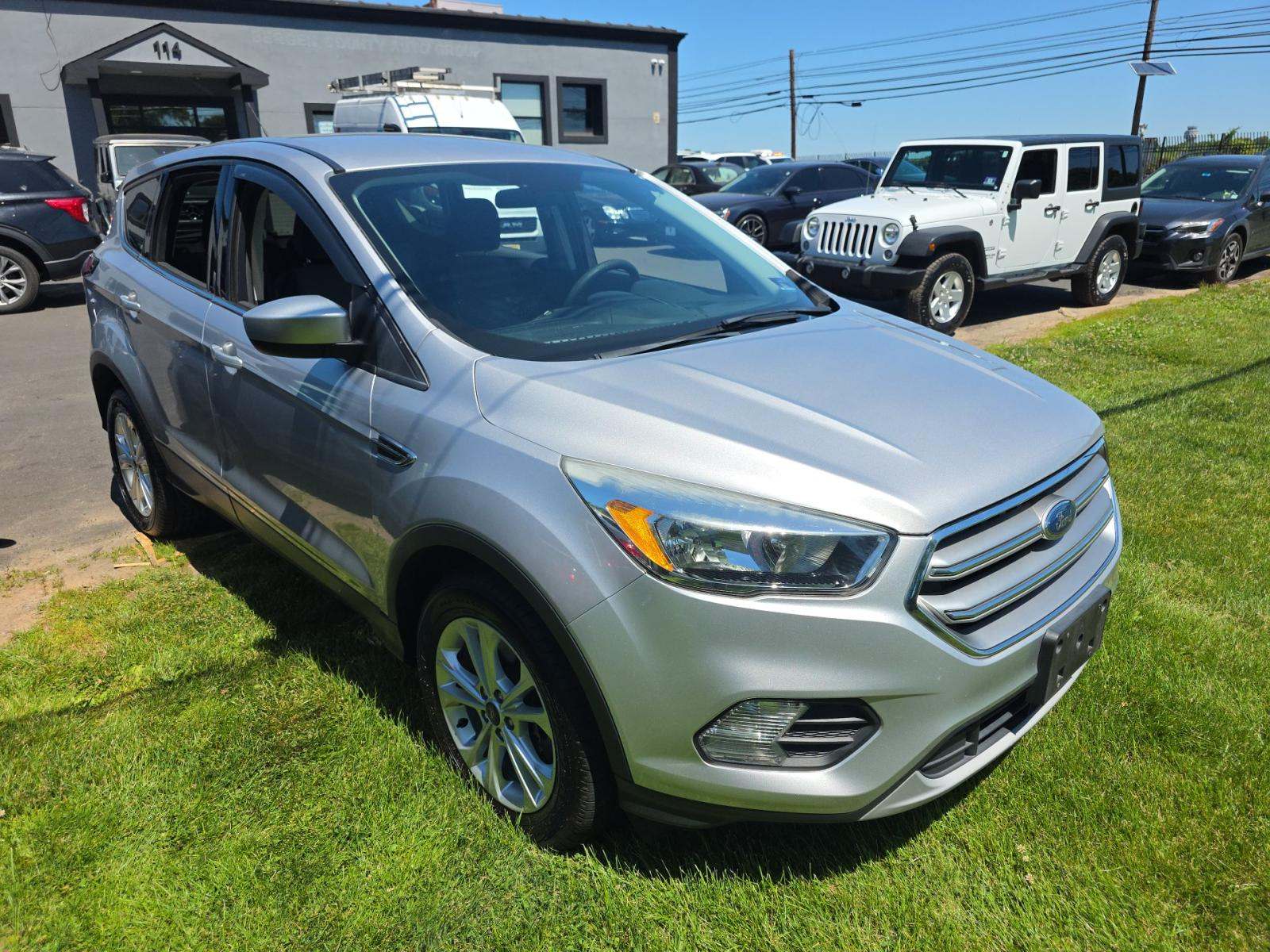 FORD ESCAPE - 4