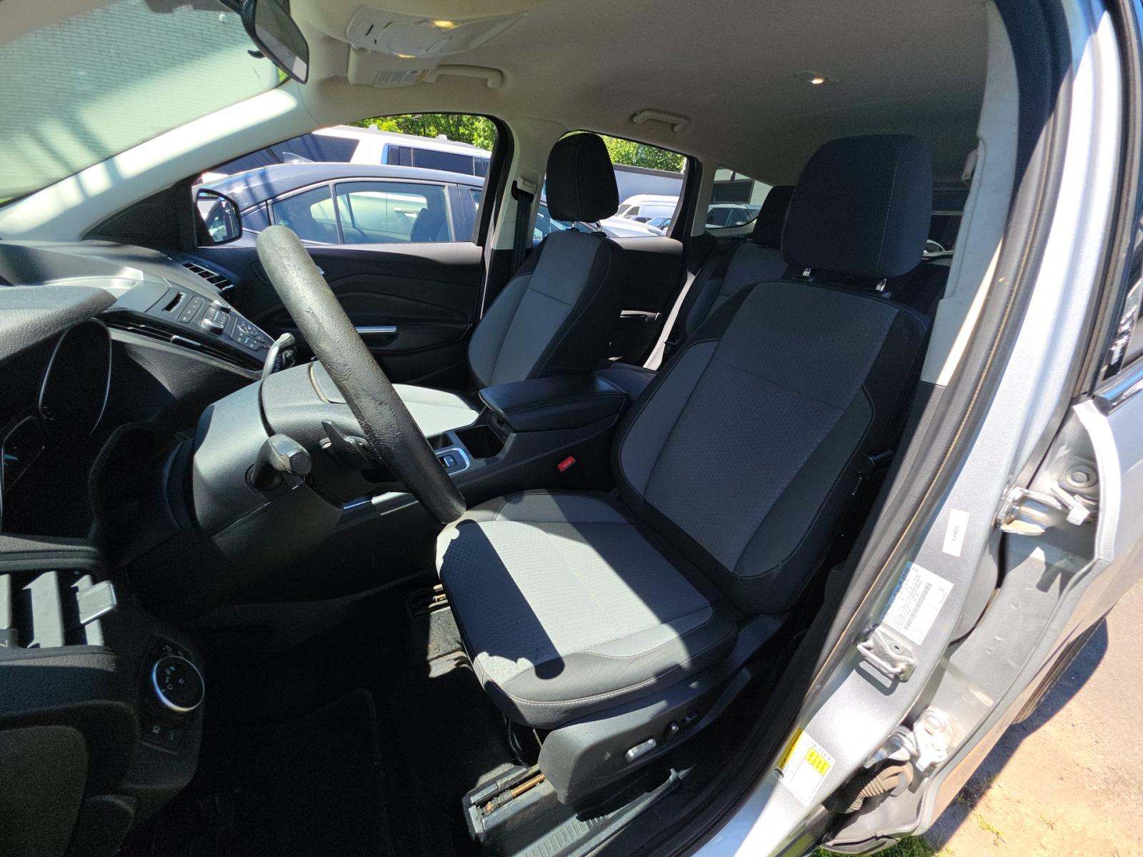 FORD ESCAPE - 6