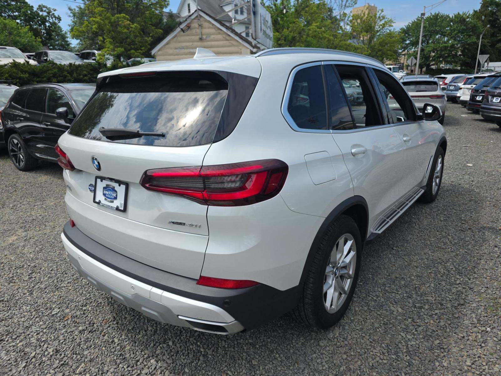2022 BMW X5 xDrive40i AWD