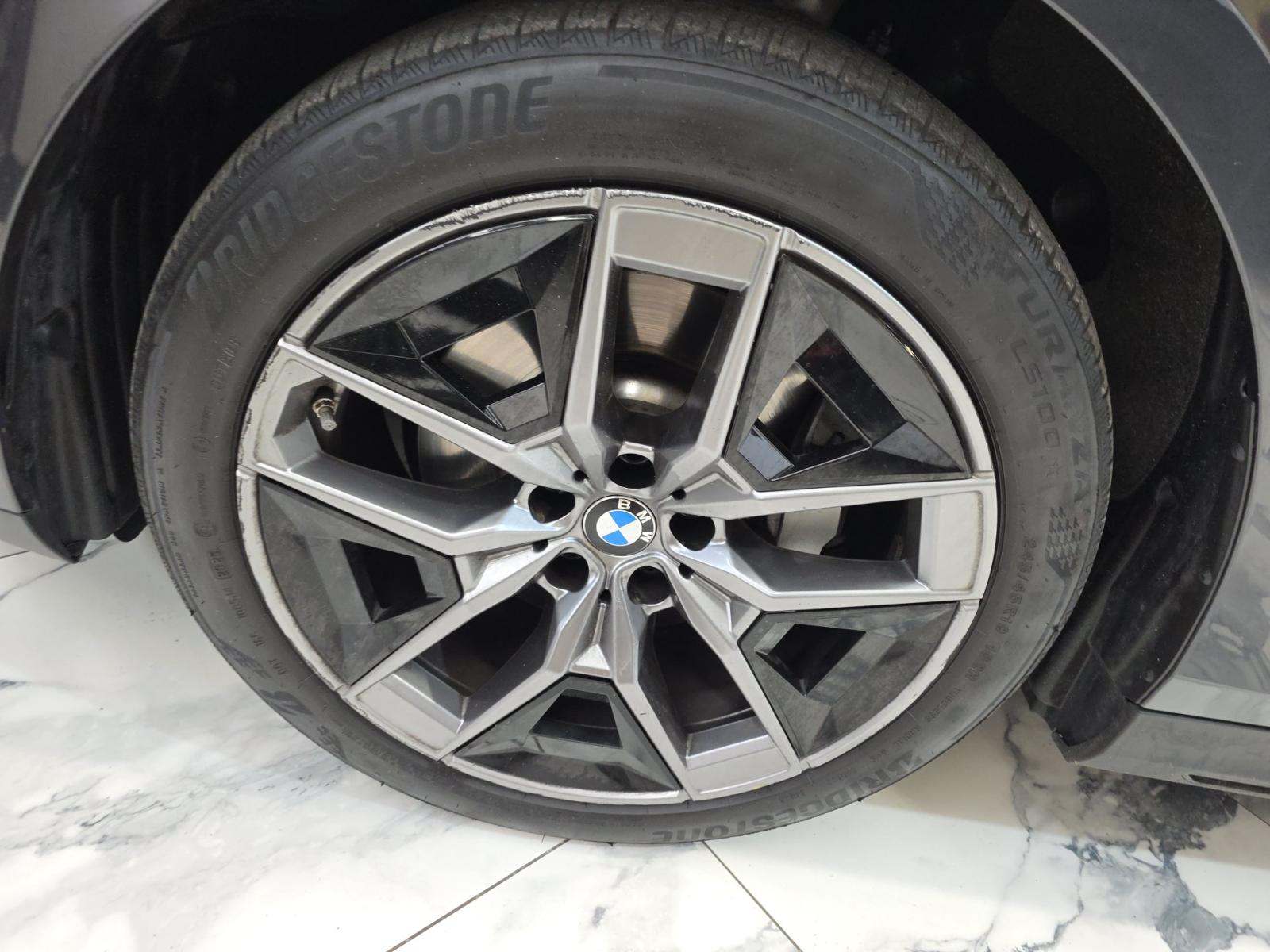 2026 BMW 5 Series 530i xDrive AWD