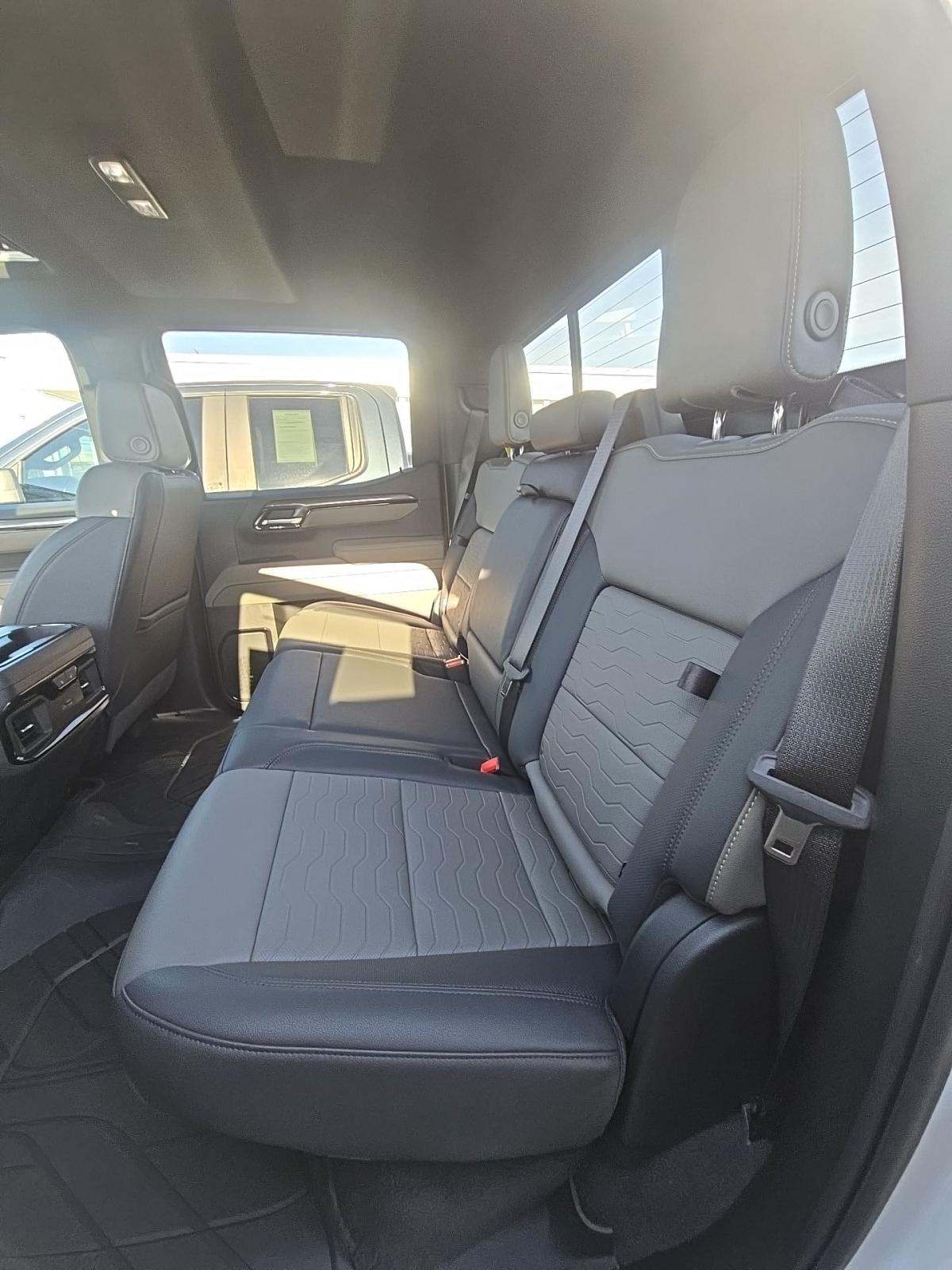 2025 Chevrolet Silverado 1500 ZR2 AWD