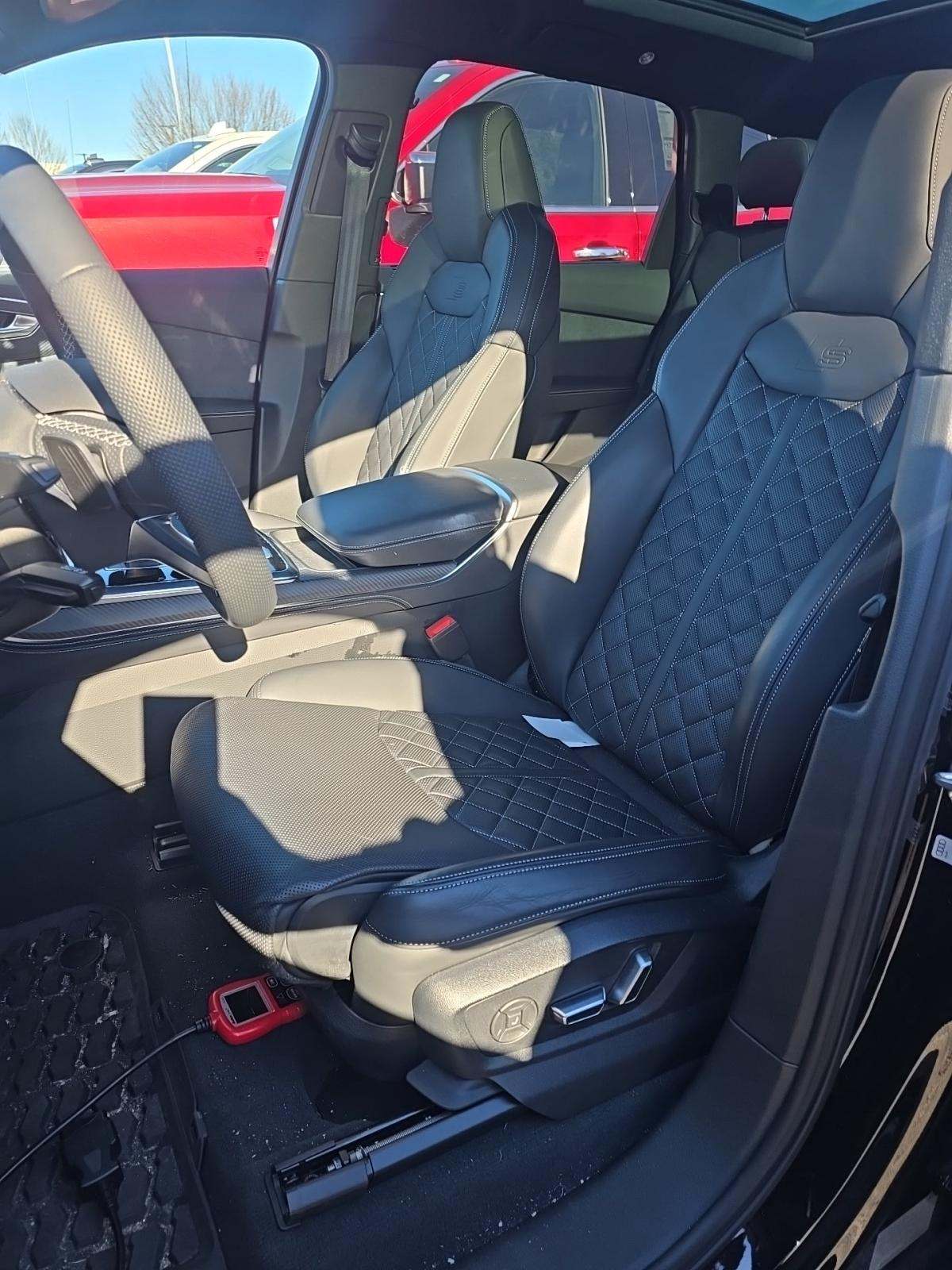 2025 Audi SQ7 Prestige AWD