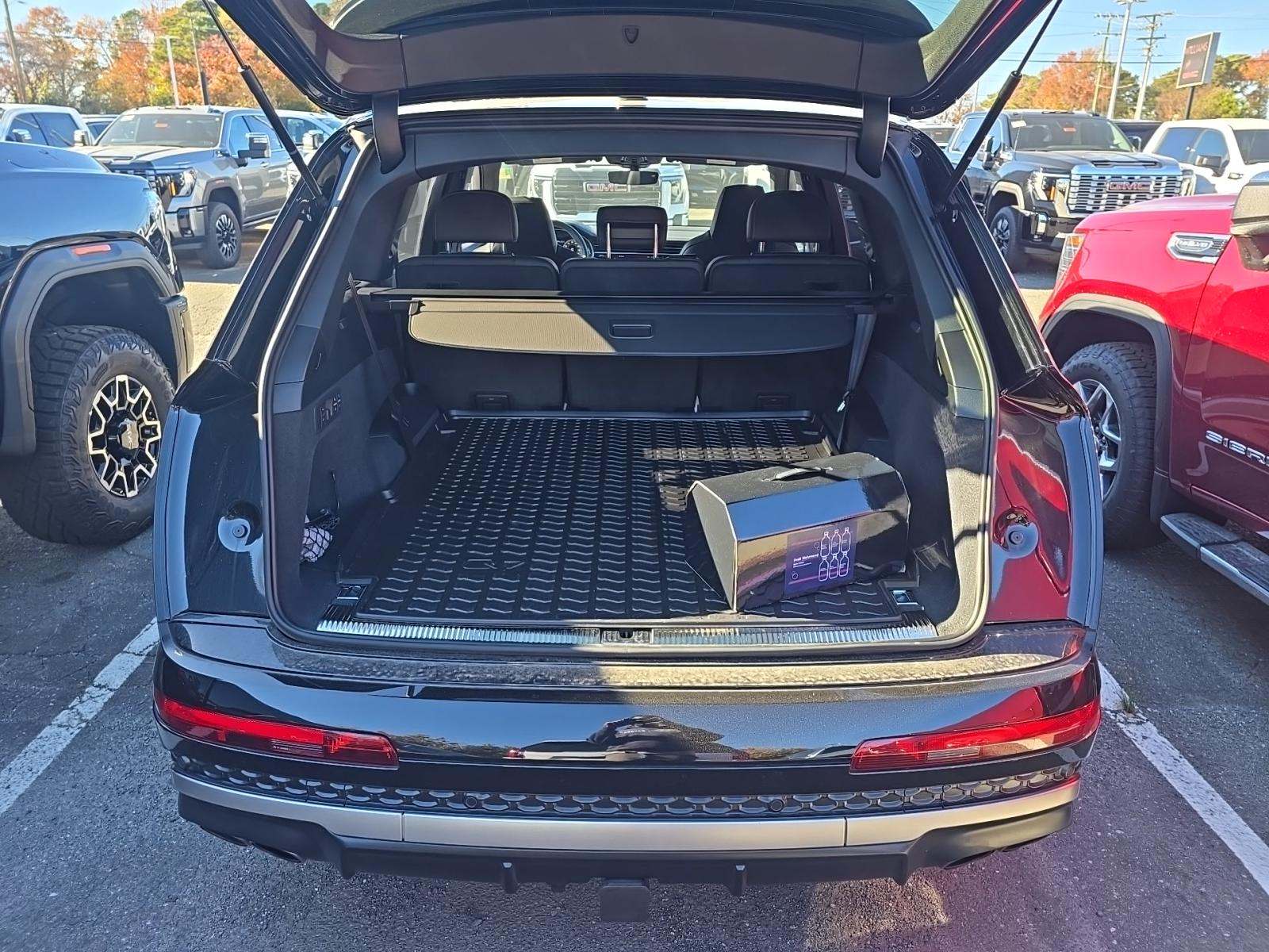 2025 Audi SQ7 Prestige AWD