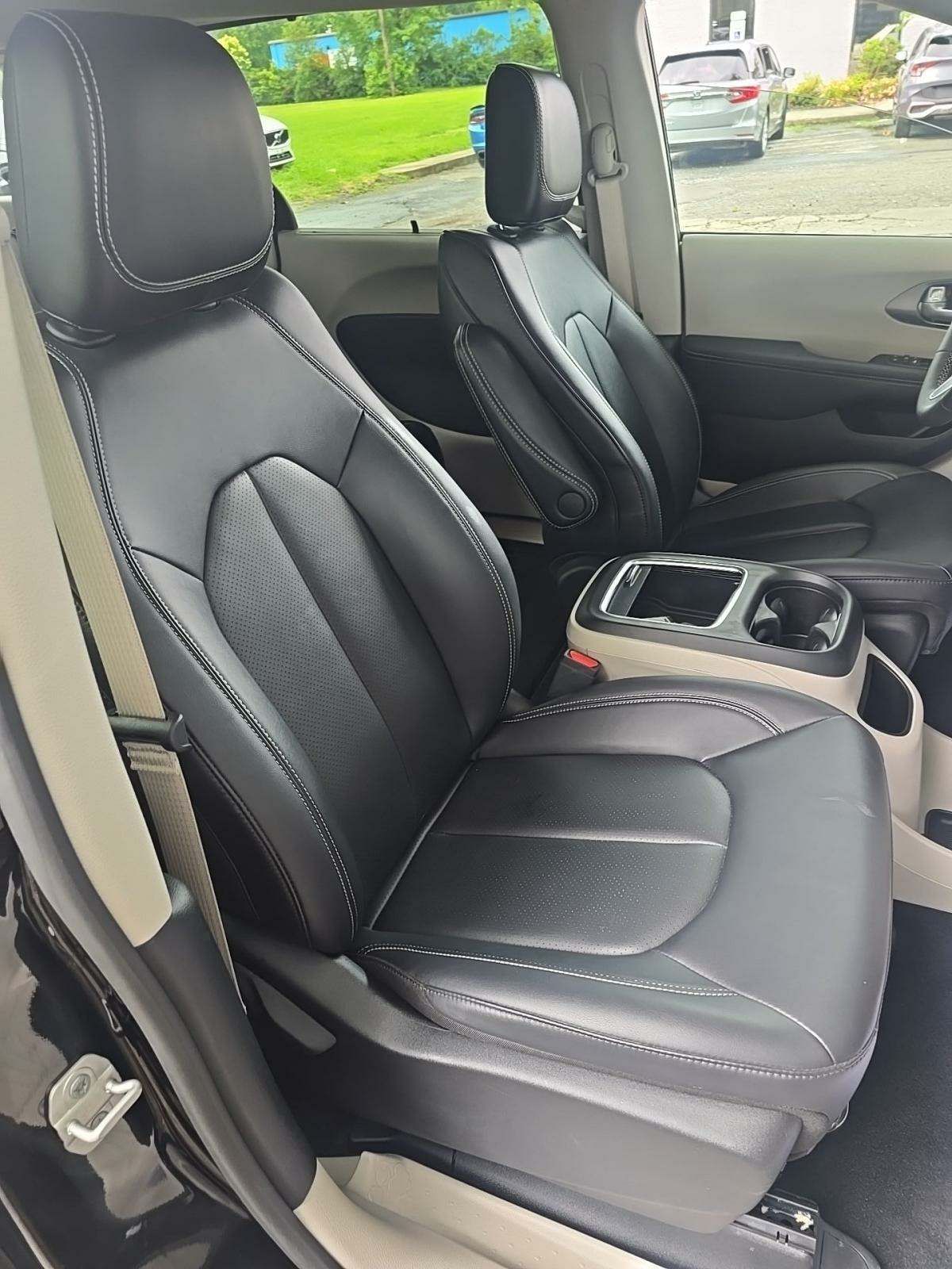 2024 Chrysler Pacifica Touring L FWD