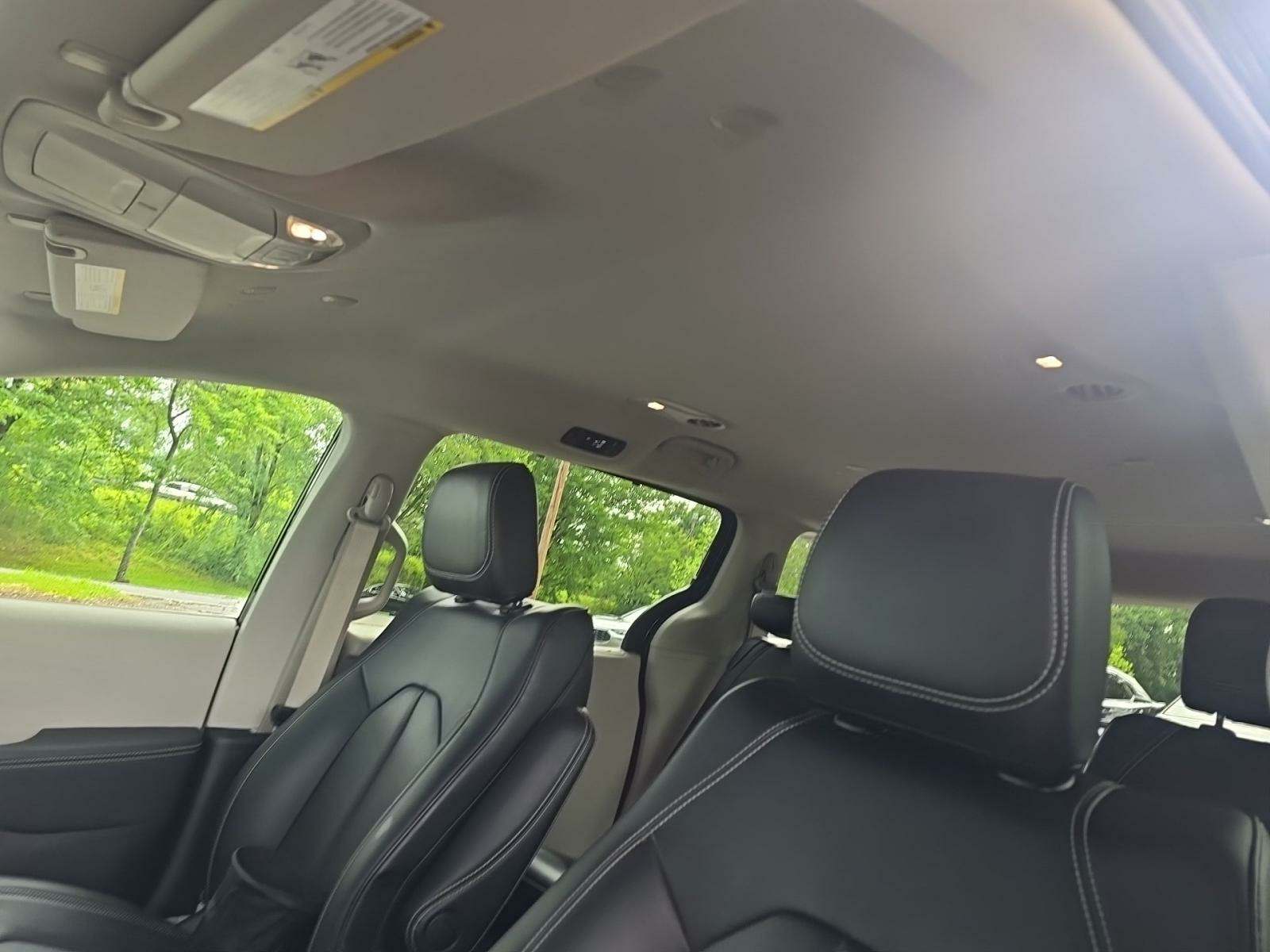 2024 Chrysler Pacifica Touring L FWD