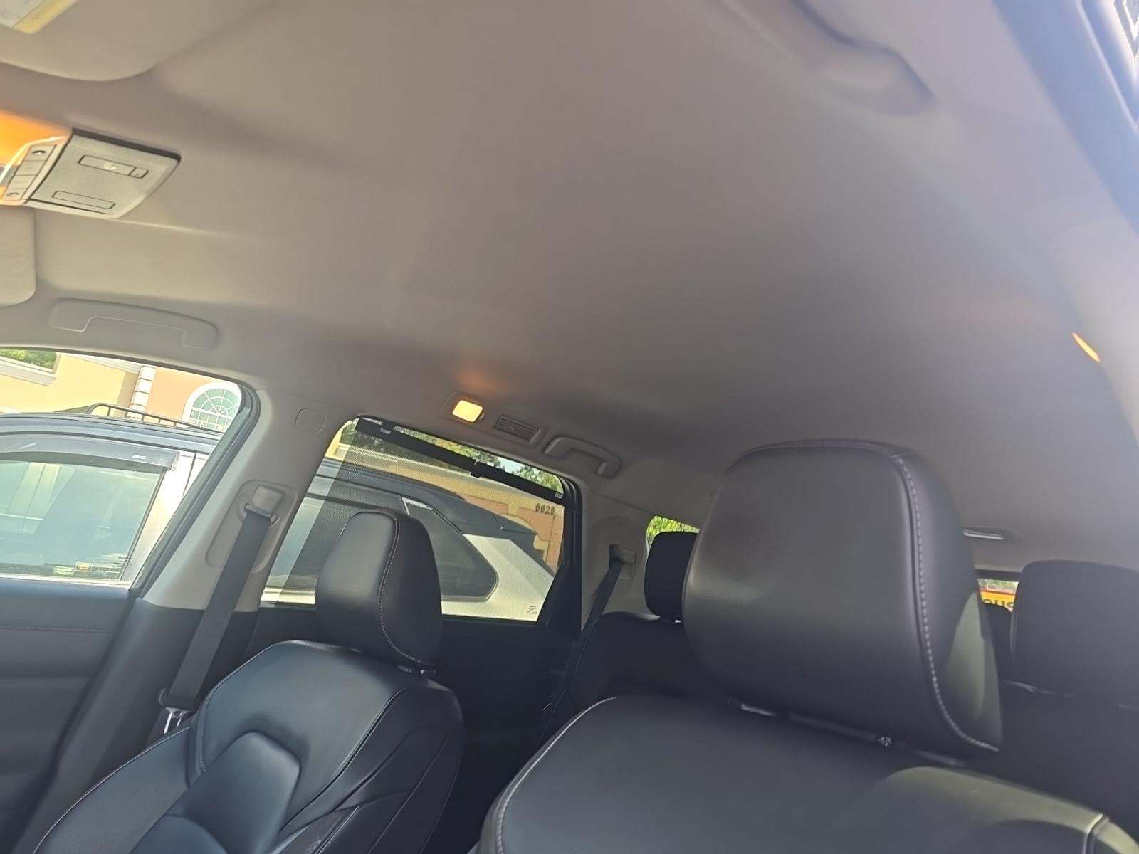 2022 Nissan Pathfinder SL AWD