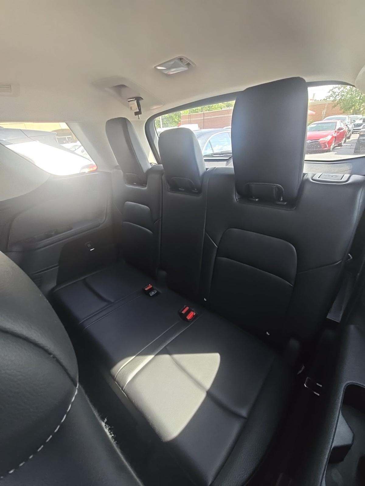 2022 Nissan Pathfinder SL AWD