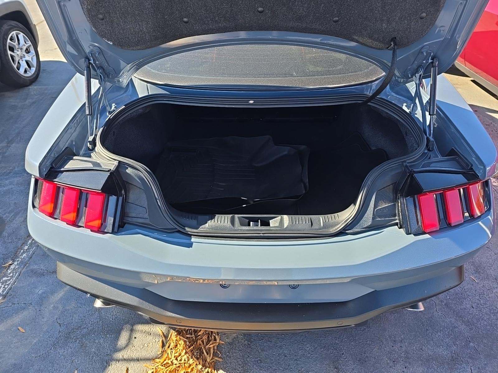 2024 Ford Mustang EcoBoost RWD