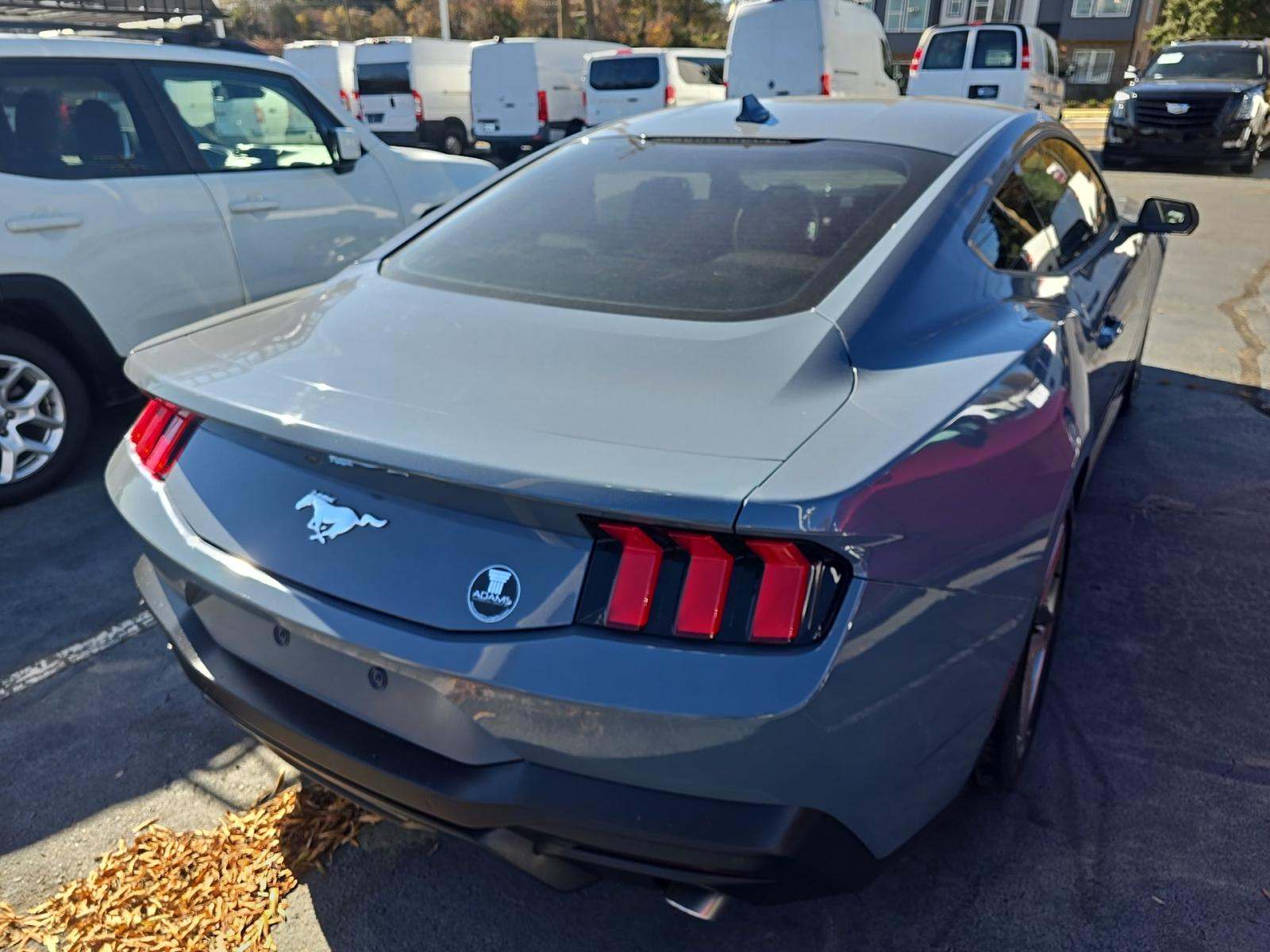 2024 Ford Mustang EcoBoost RWD