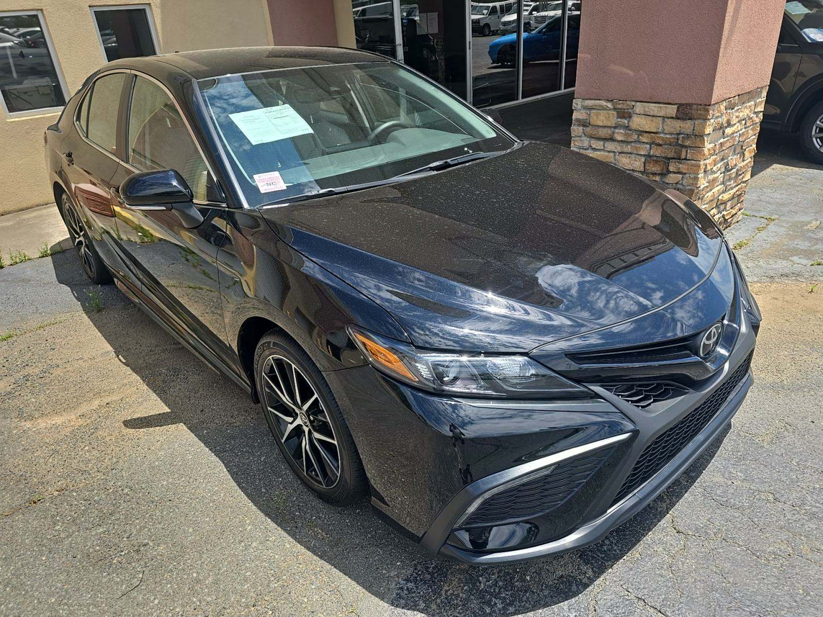2024 Toyota Camry SE FWD