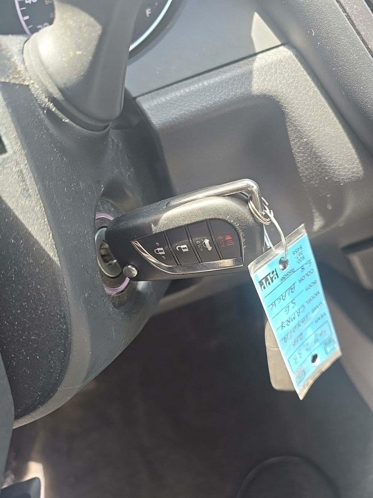 2024 Toyota Camry SE FWD