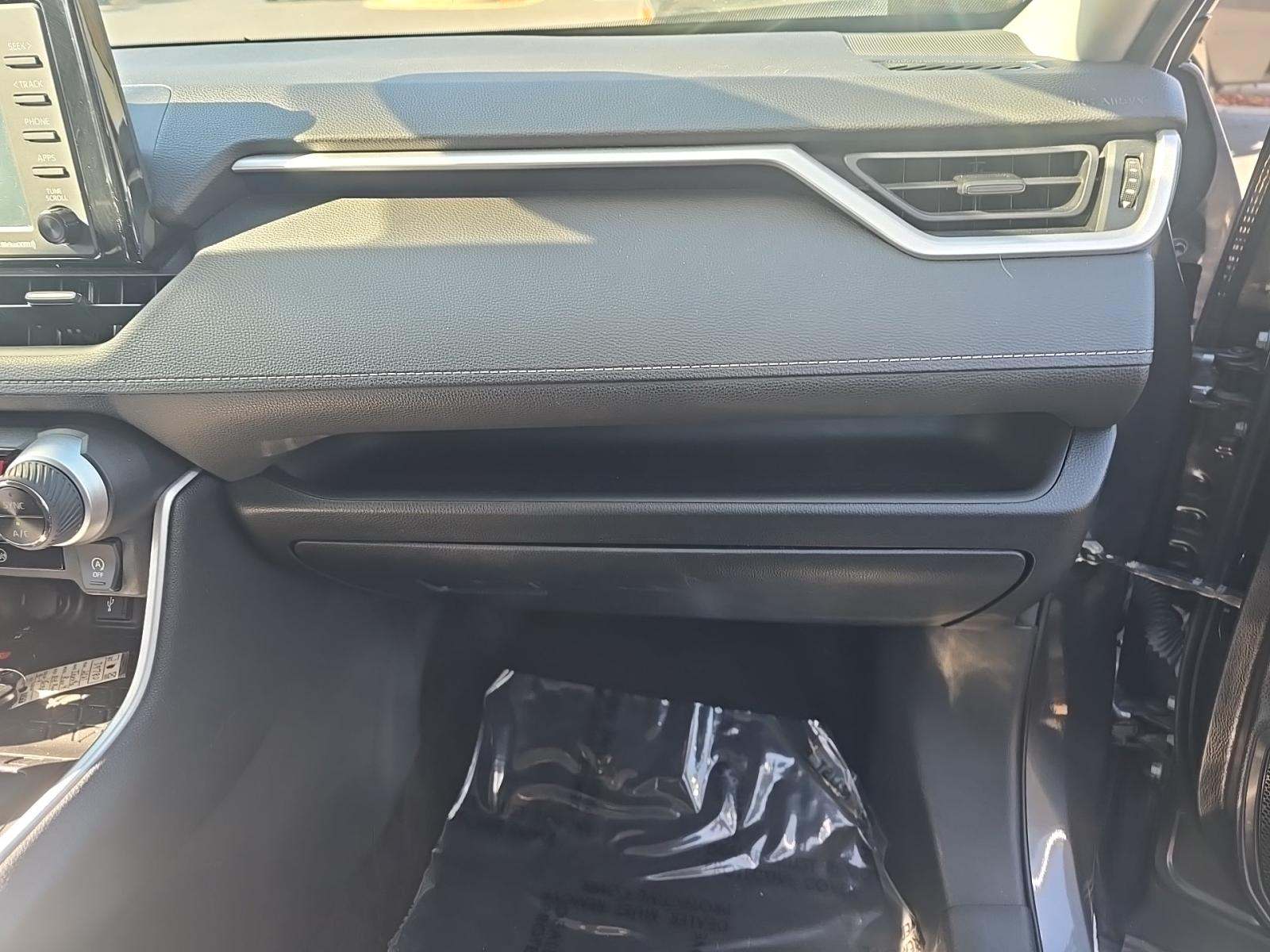 2021 Toyota RAV4 XLE FWD