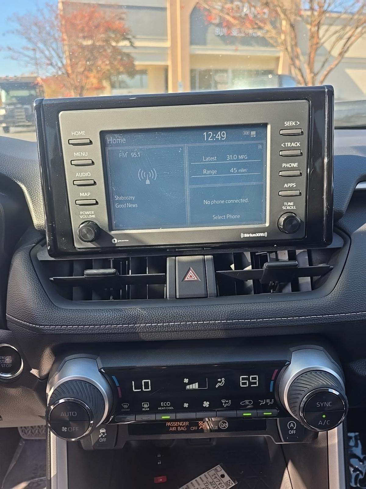 2021 Toyota RAV4 XLE FWD