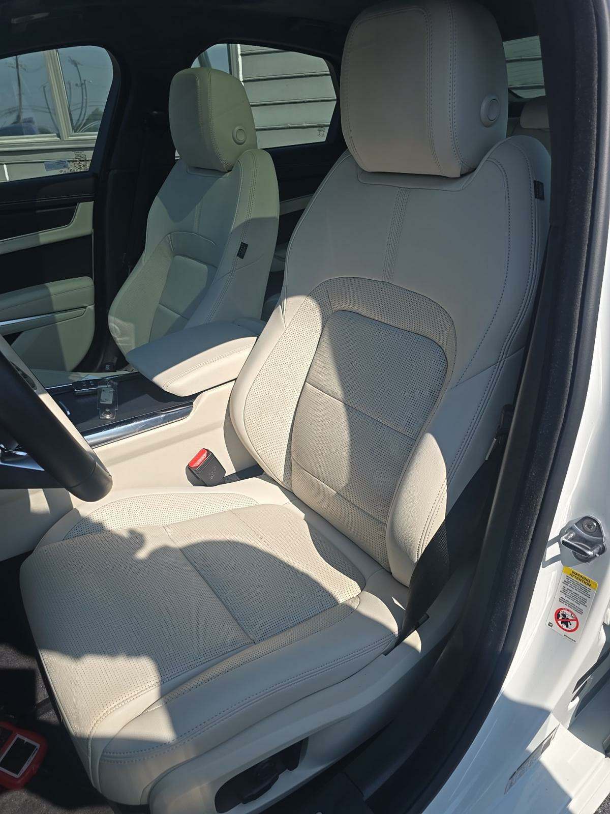 2024 Jaguar XF R-Dynamic SE RWD