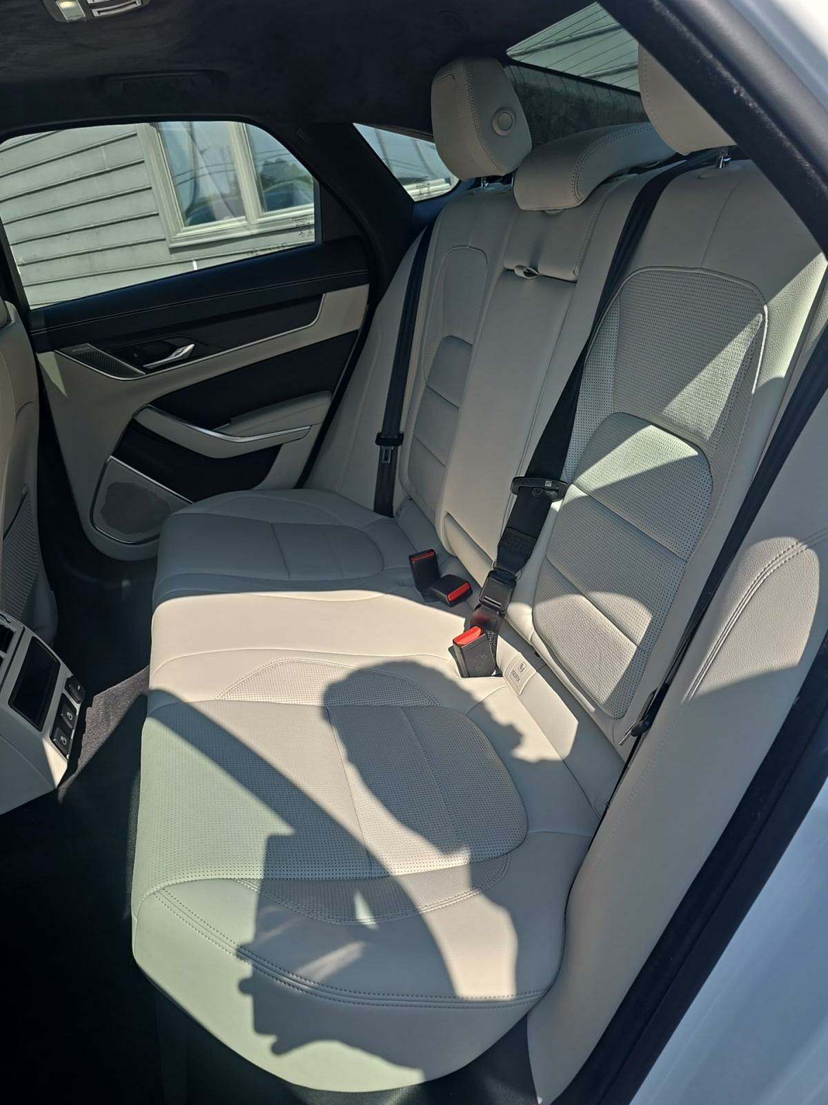 2024 Jaguar XF R-Dynamic SE RWD