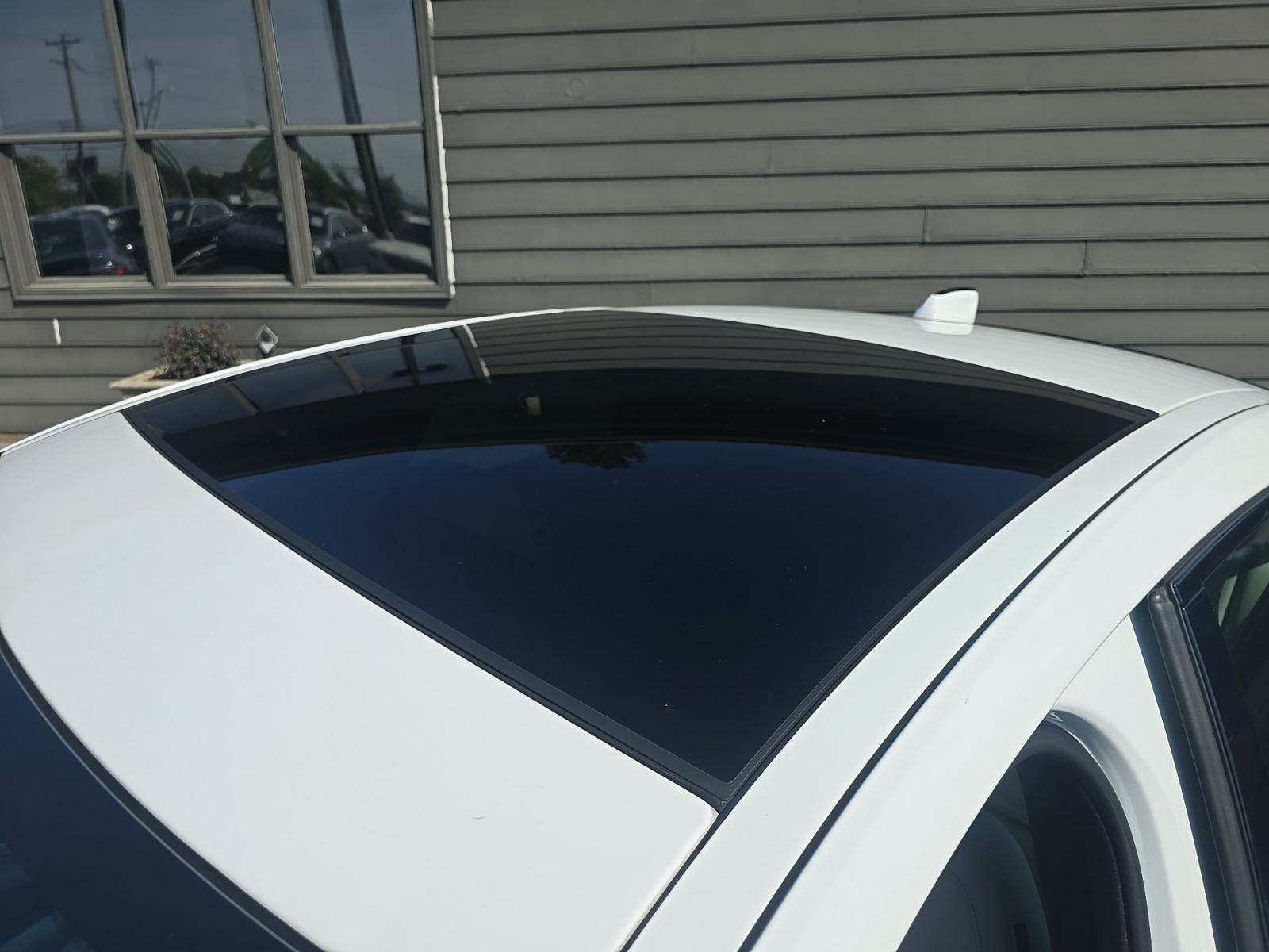 2024 Jaguar XF R-Dynamic SE RWD