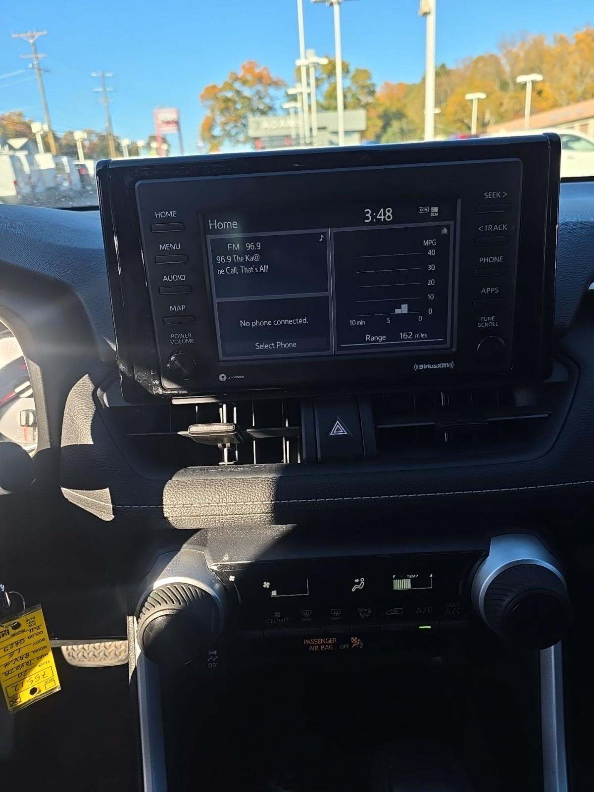 2020 Toyota RAV4 LE FWD