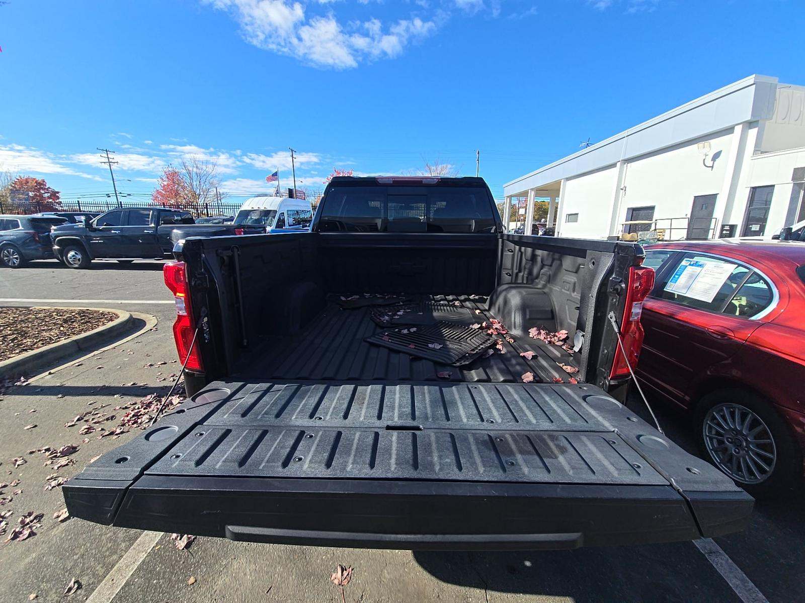 2022 Chevrolet Silverado 1500 RST AWD