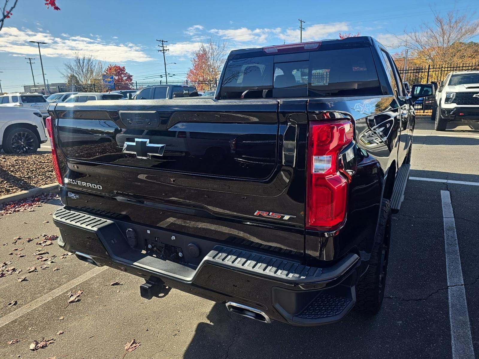 2022 Chevrolet Silverado 1500 RST AWD