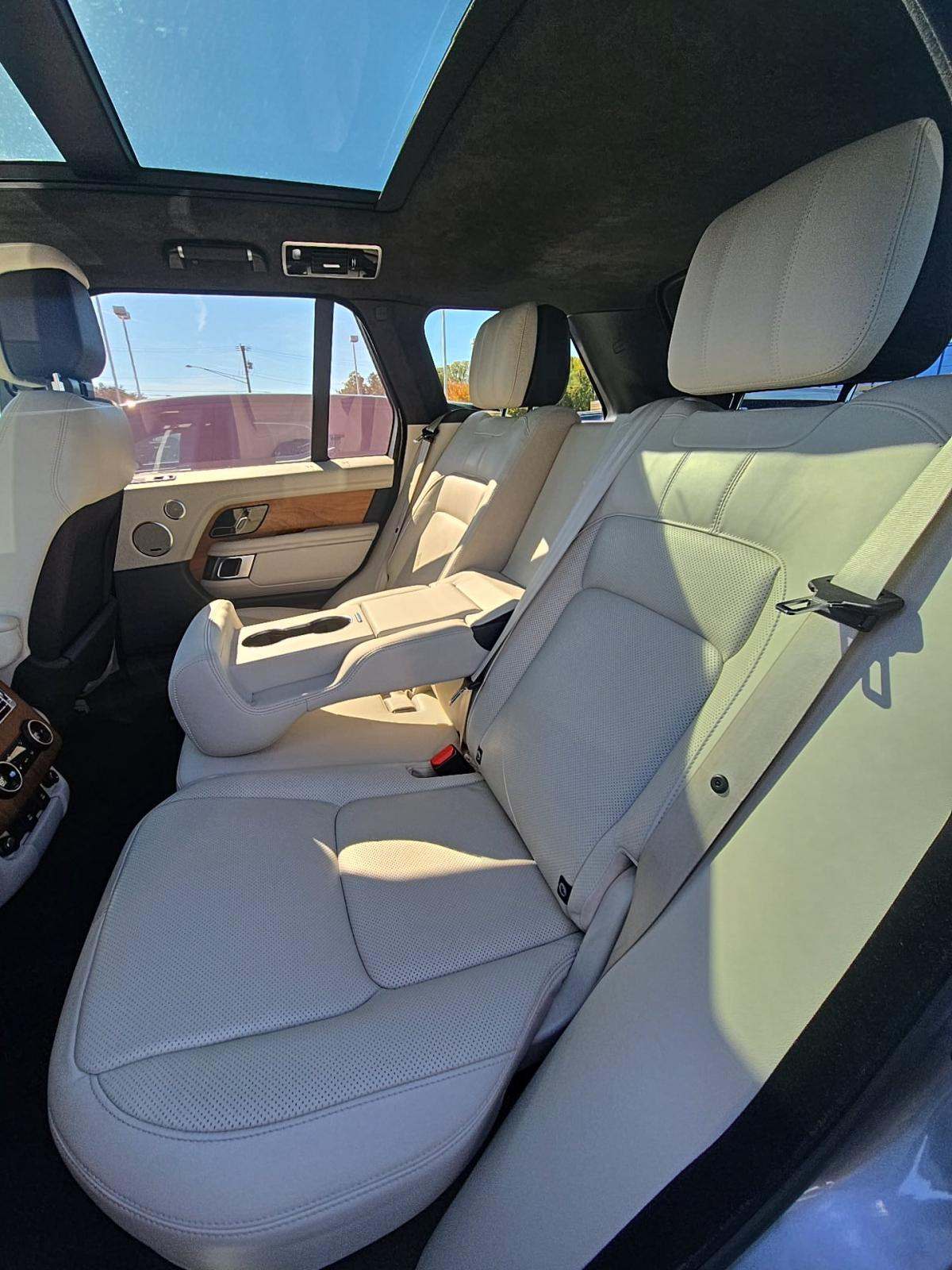 2021 Land Rover Range Rover Westminster AWD