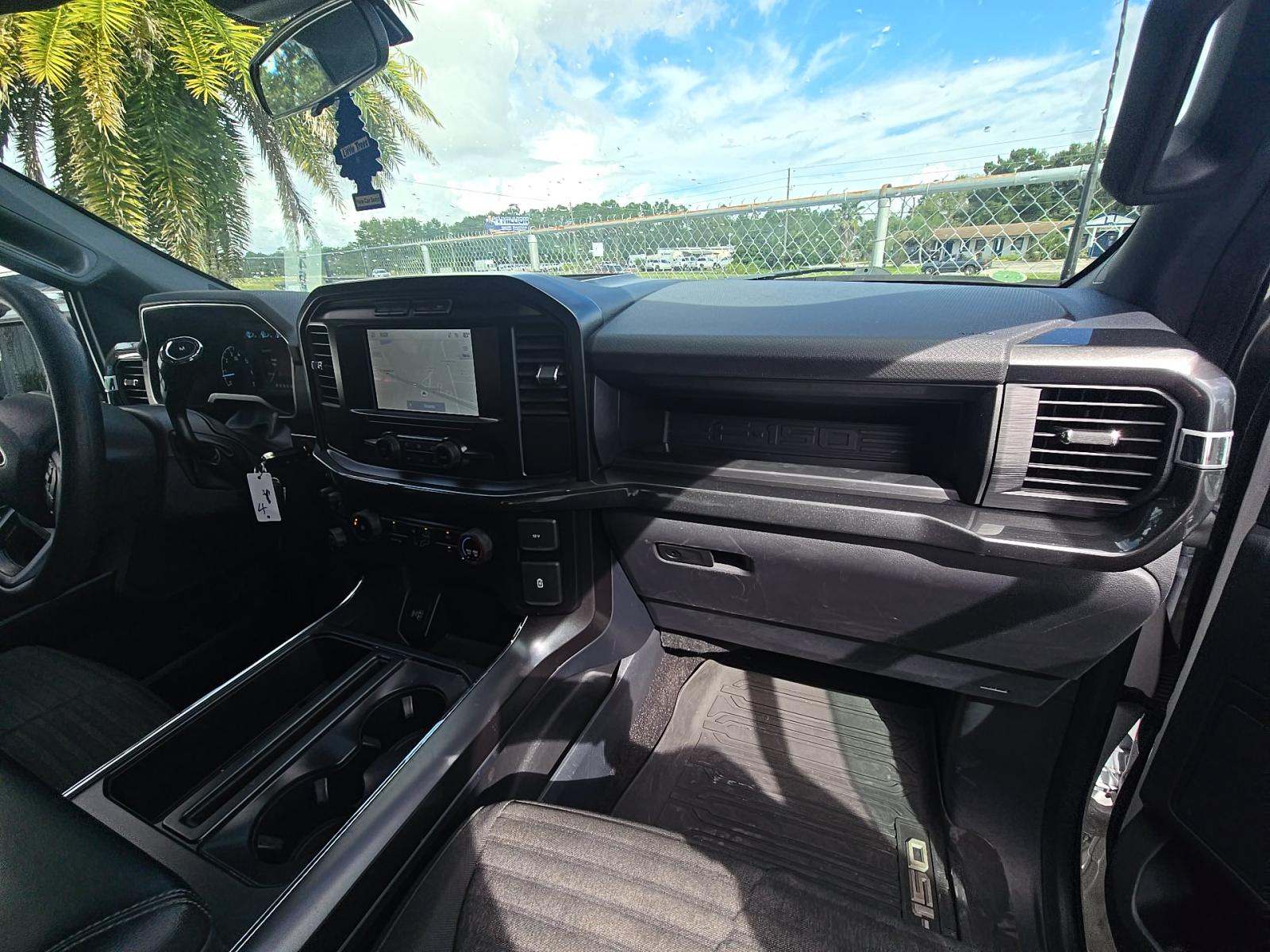 2022 Ford F-150 XL RWD