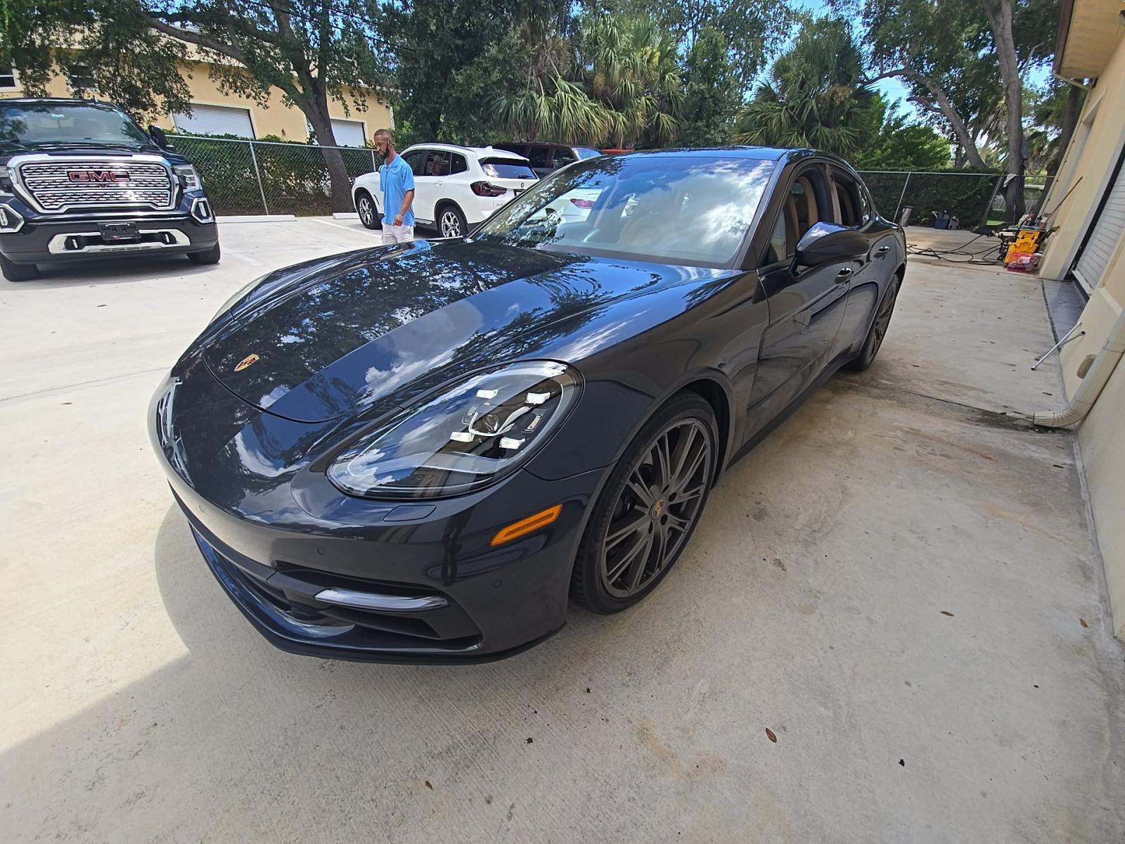 2018 Porsche Panamera