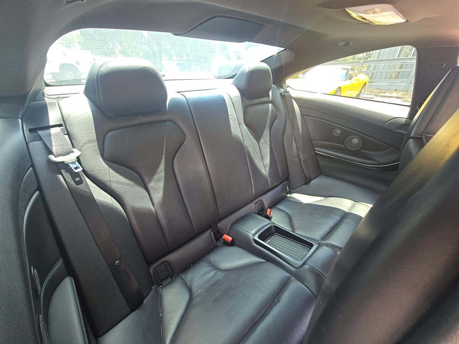 2015 BMW M4 Base RWD