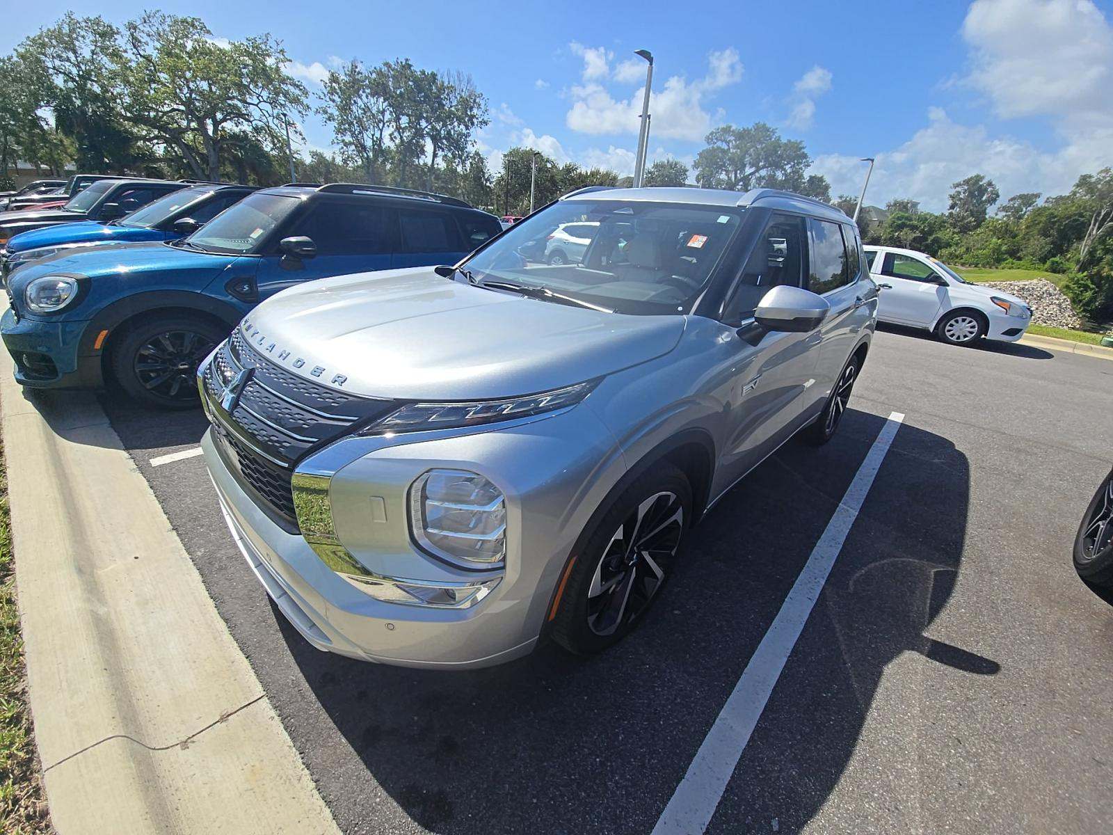 2023 Mitsubishi Outlander PHEV SEL AWD