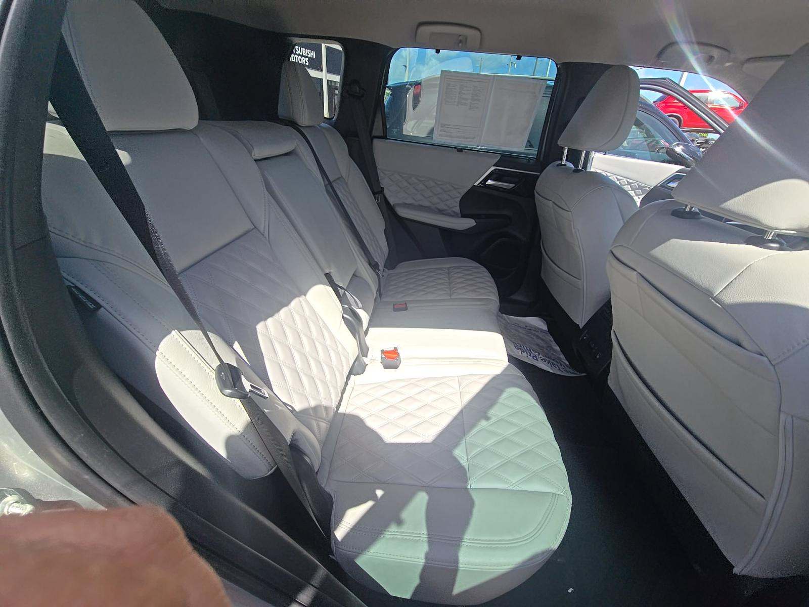 2023 Mitsubishi Outlander PHEV SEL AWD