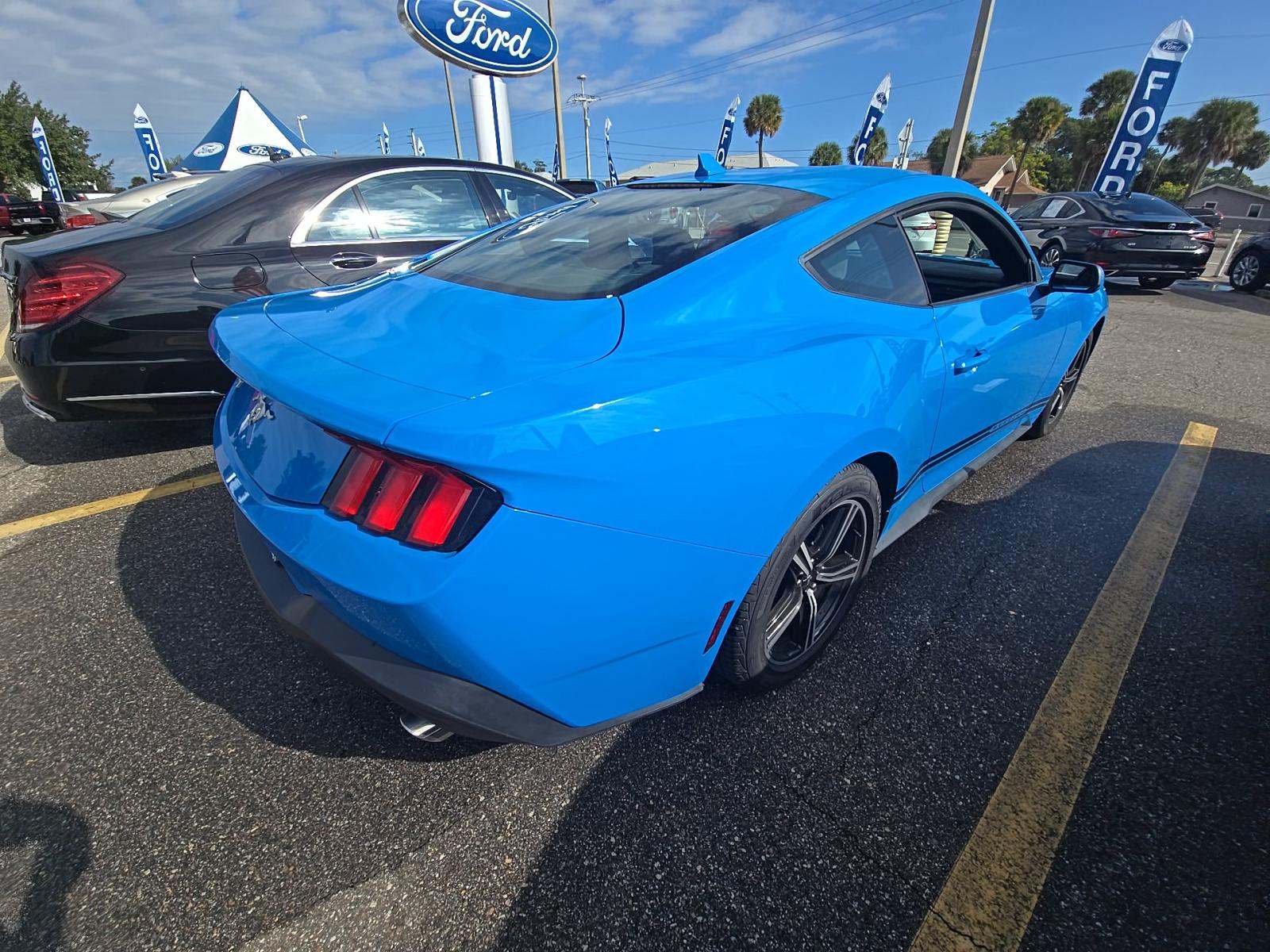2024 Ford Mustang EcoBoost RWD