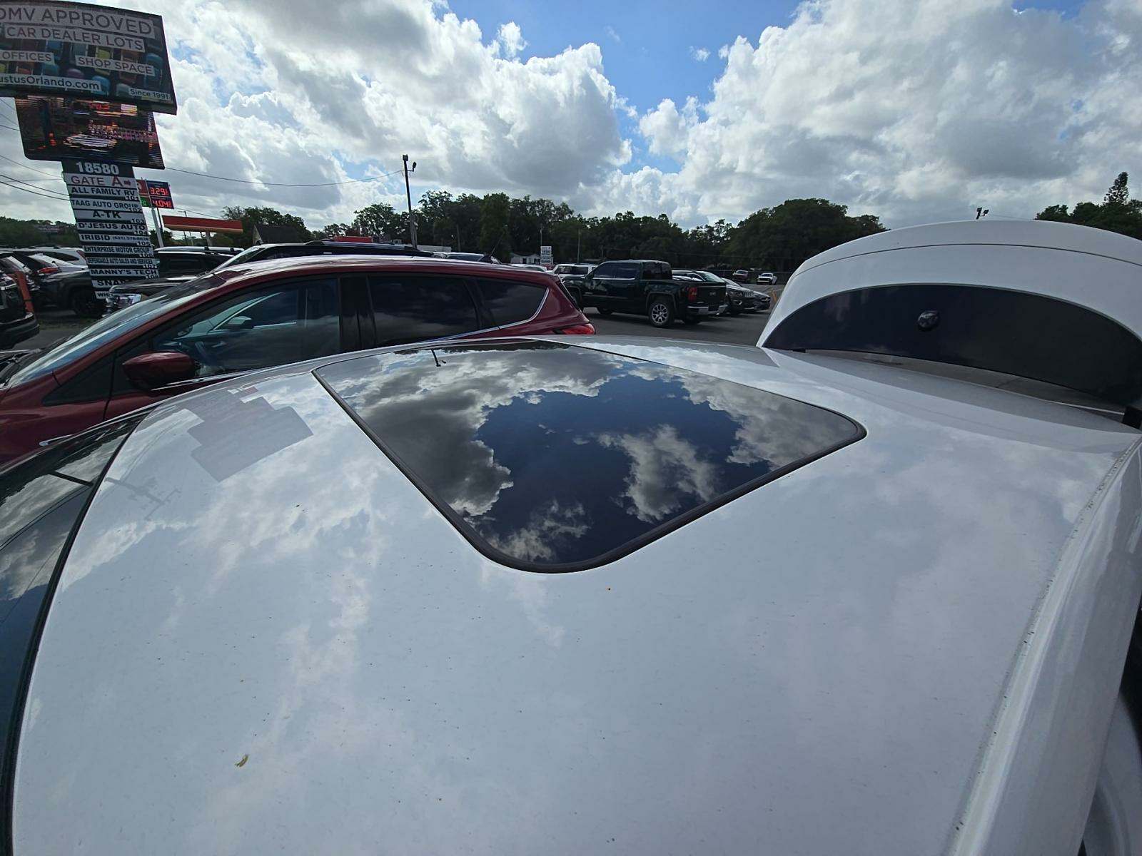 2017 Lincoln MKZ Hybrid Reserve FWD