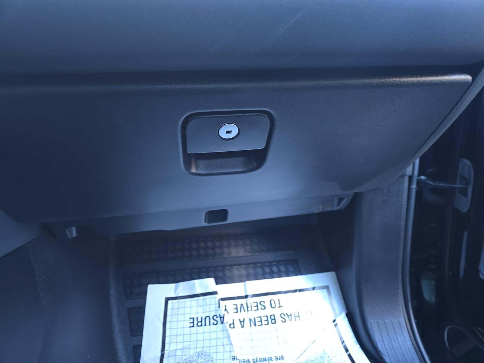 2023 Land Rover Defender 110 X-Dynamic SE AWD