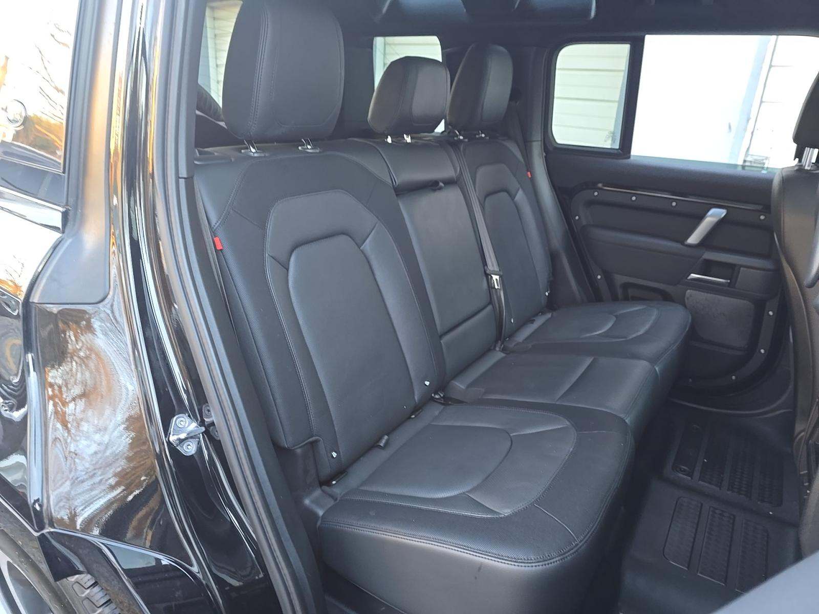 2023 Land Rover Defender 110 X-Dynamic SE AWD