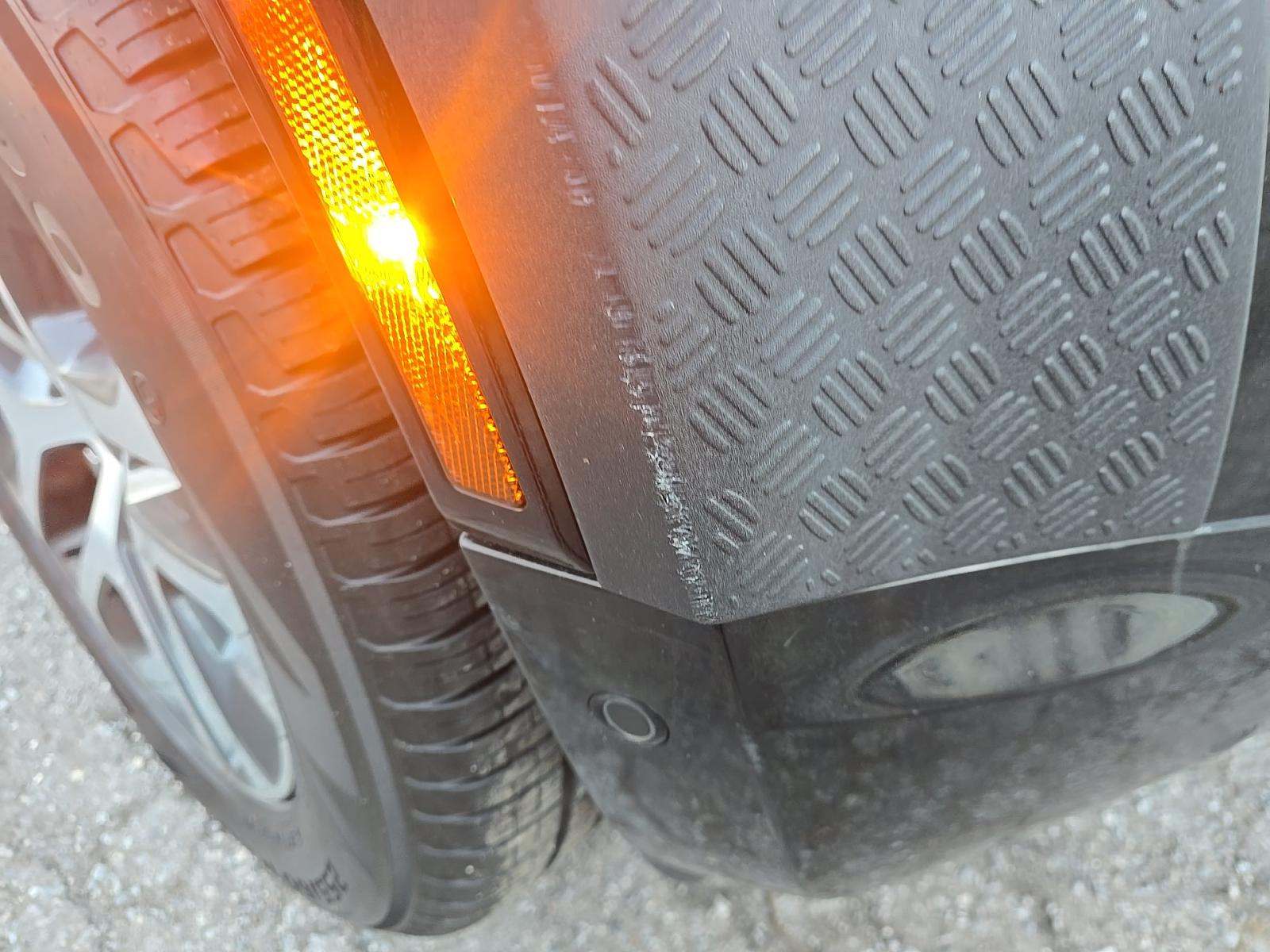 2023 Land Rover Defender 110 X-Dynamic SE AWD