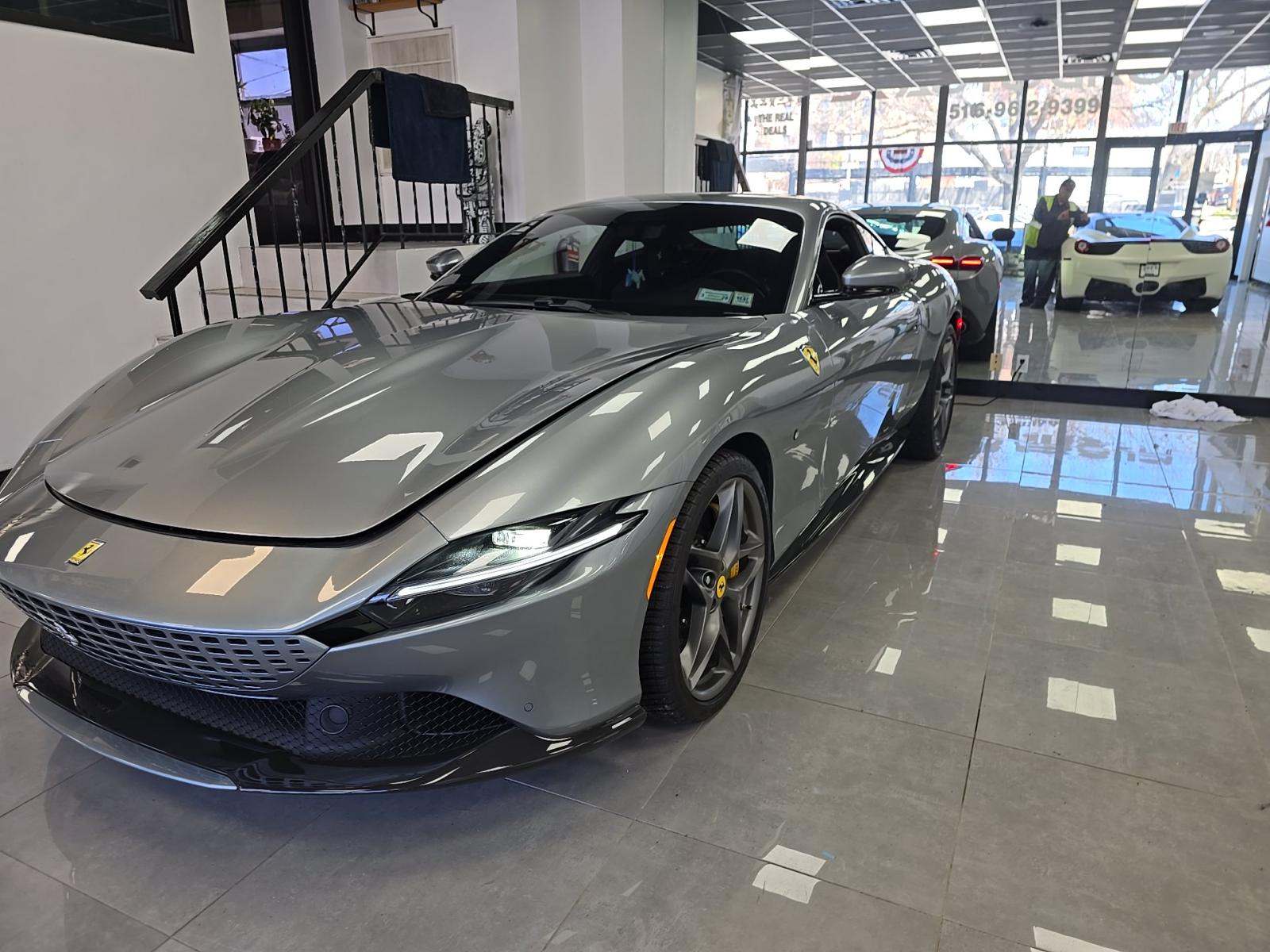 2021 Ferrari Roma Base RWD