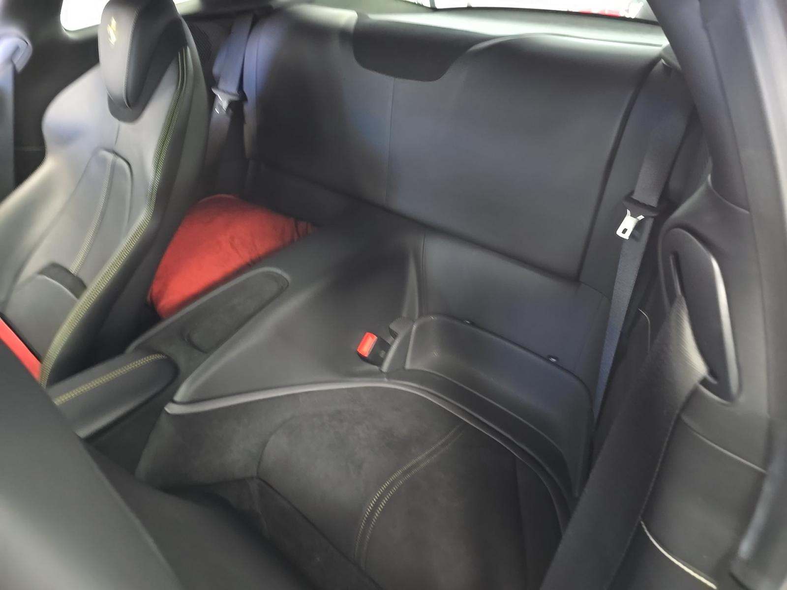 2021 Ferrari Roma Base RWD