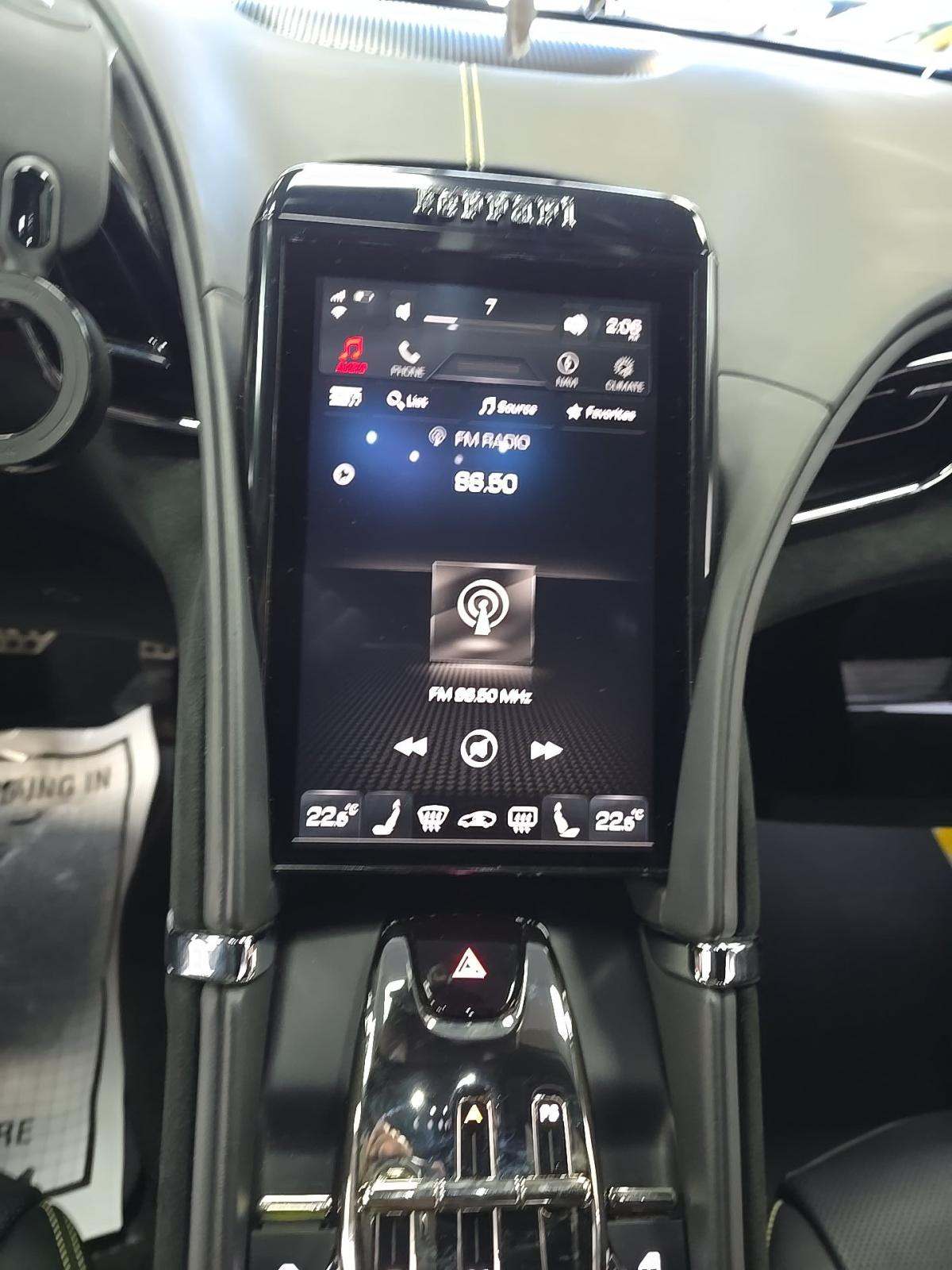 2021 Ferrari Roma Base RWD