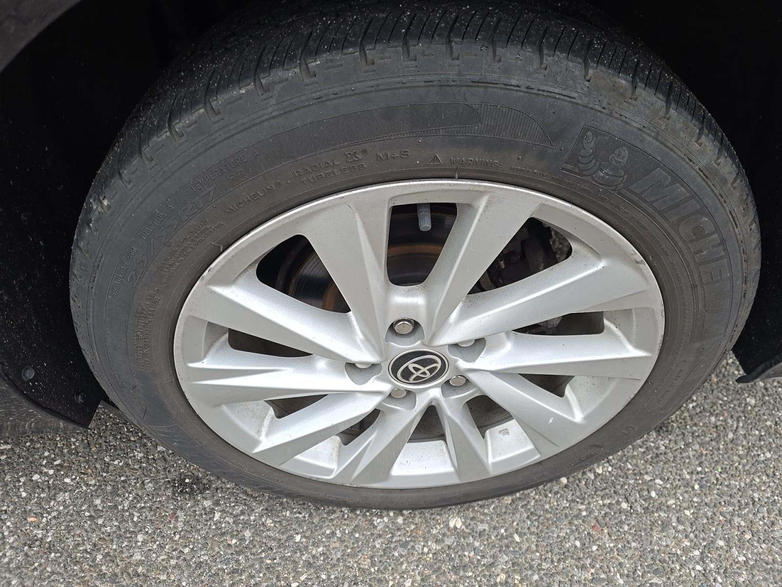 2022 Toyota Camry LE AWD