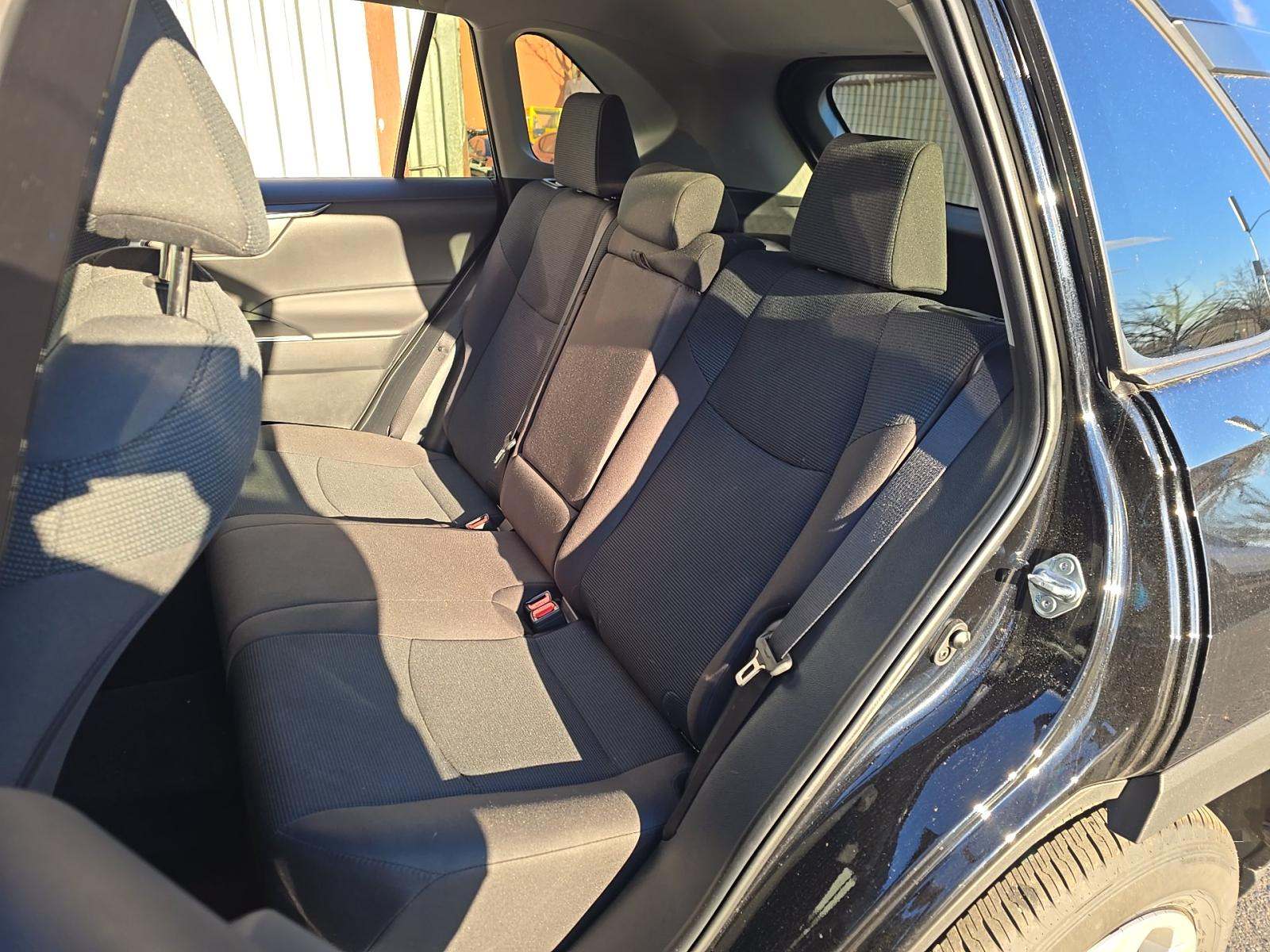 2025 Toyota RAV4 LE AWD