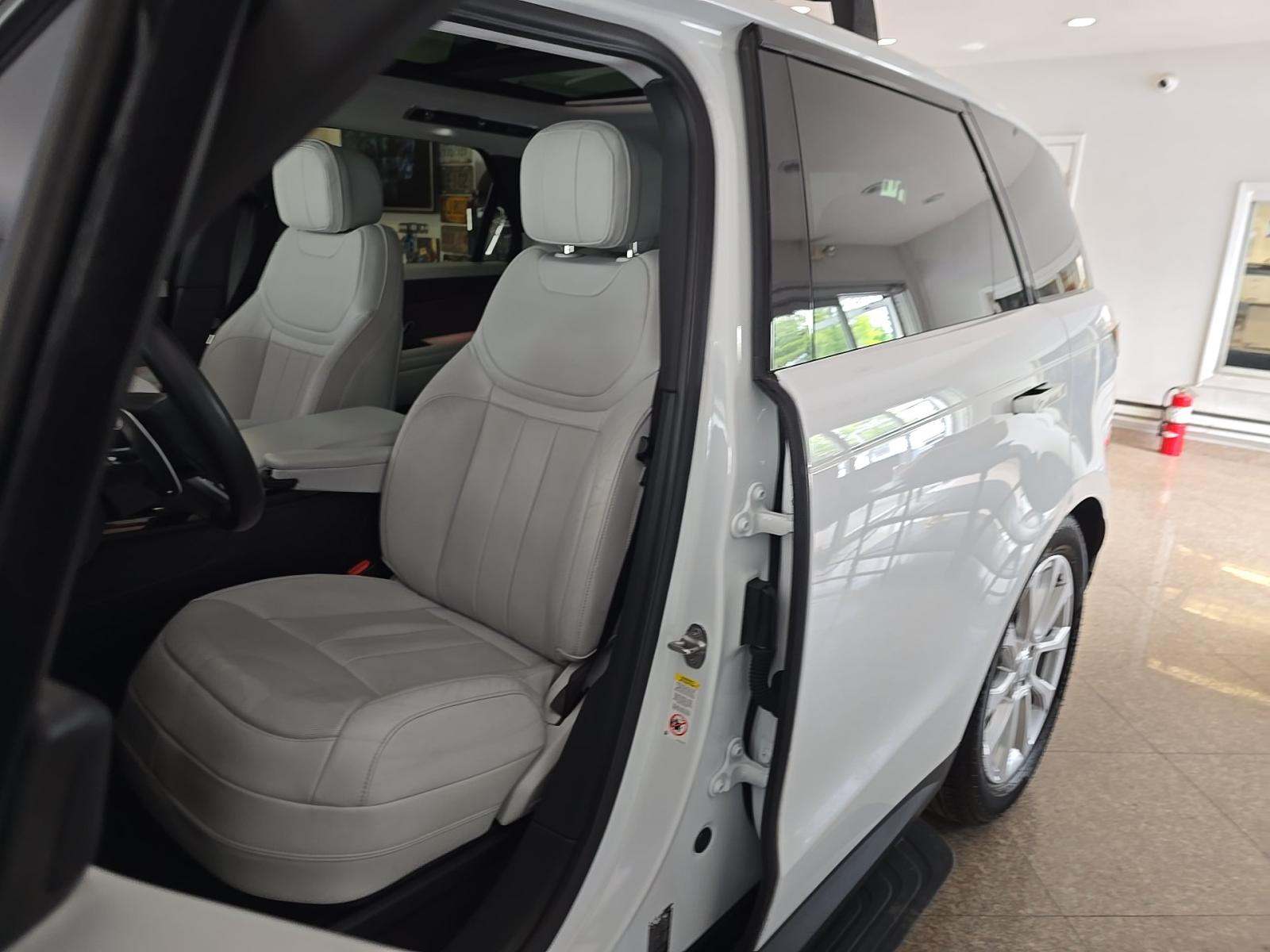 2023 Land Rover Range Rover Sport SE AWD