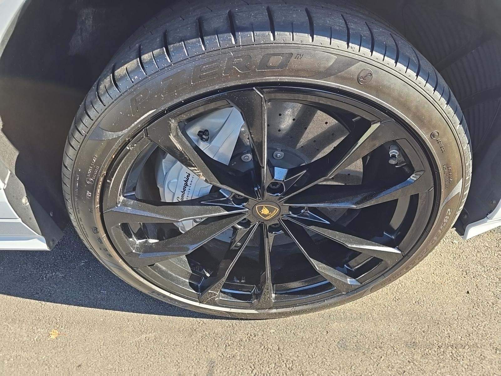 2020 Lamborghini Urus Base AWD