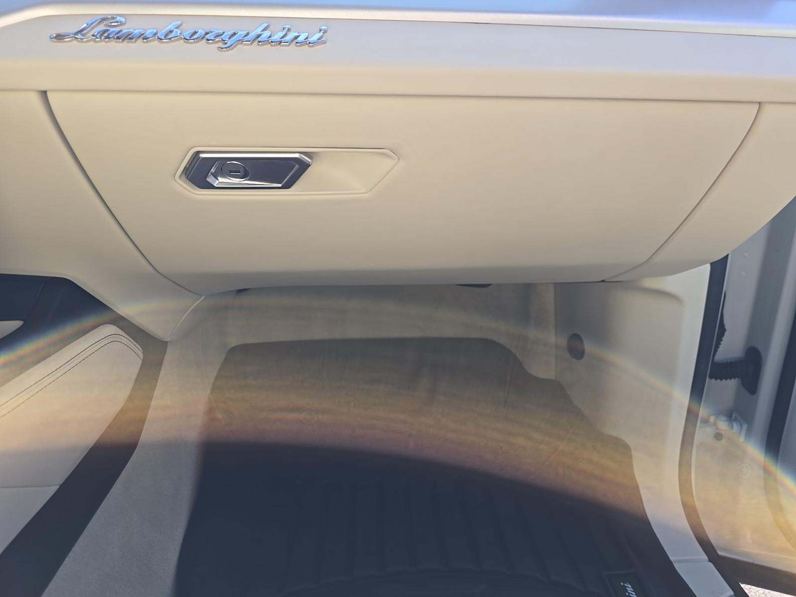 2020 Lamborghini Urus Base AWD