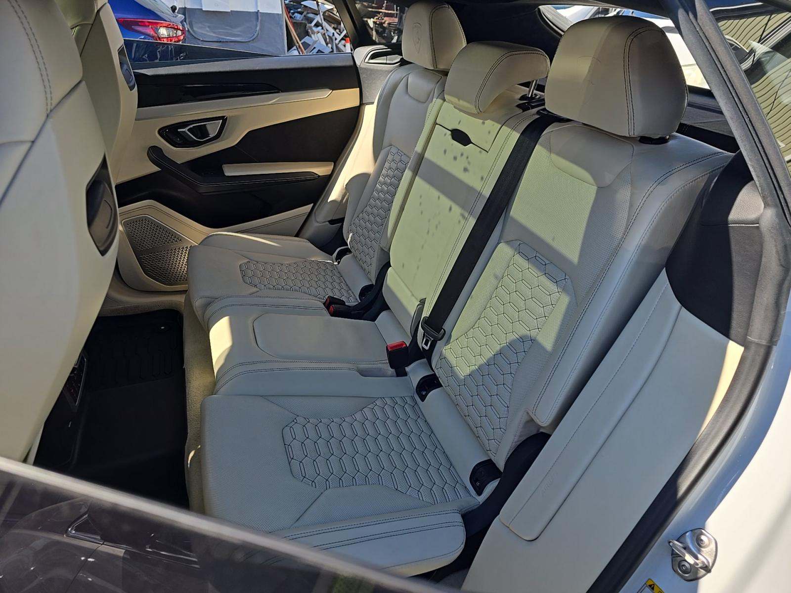 2020 Lamborghini Urus Base AWD